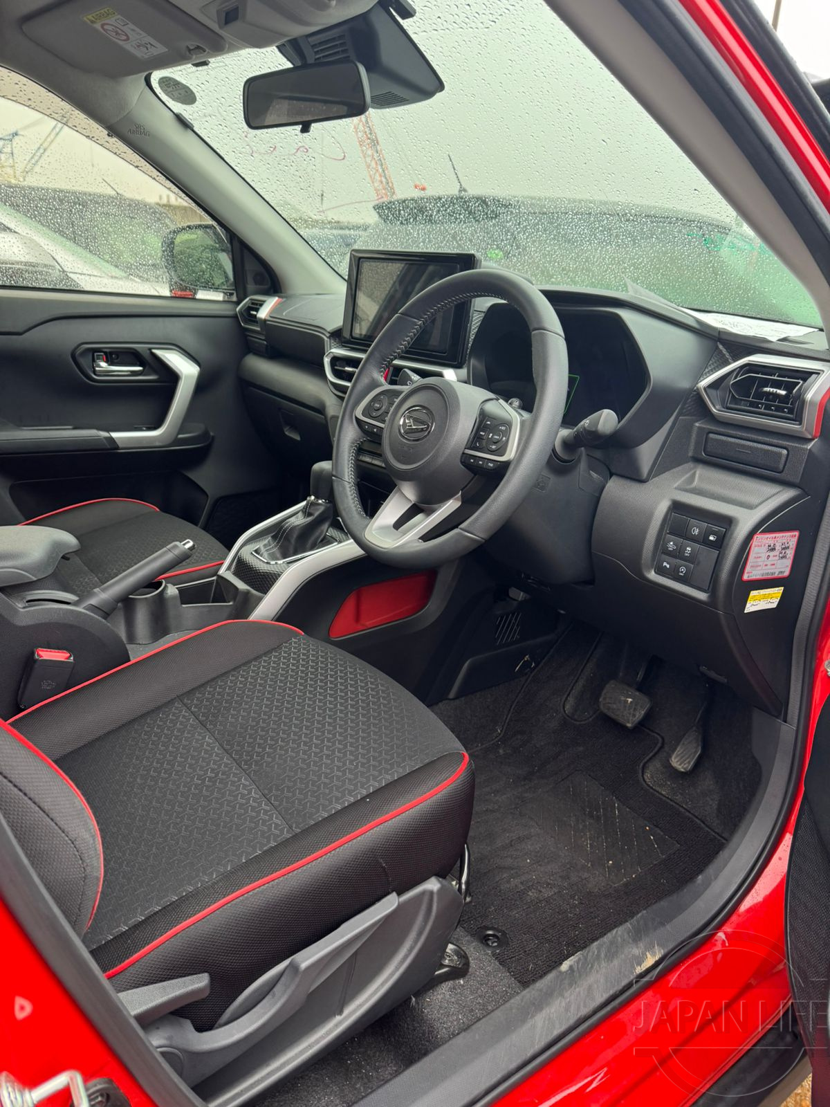 Фото Daihatsu Rocky - Japan Life 