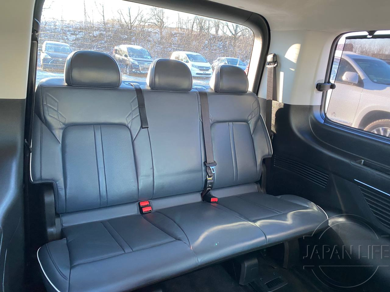 Фото Hyundai Staria - Japan Life 