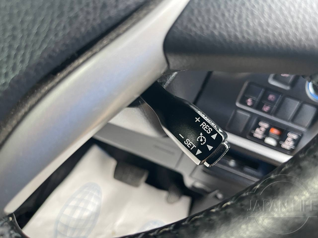 Фото Toyota Voxy - Japan Life 