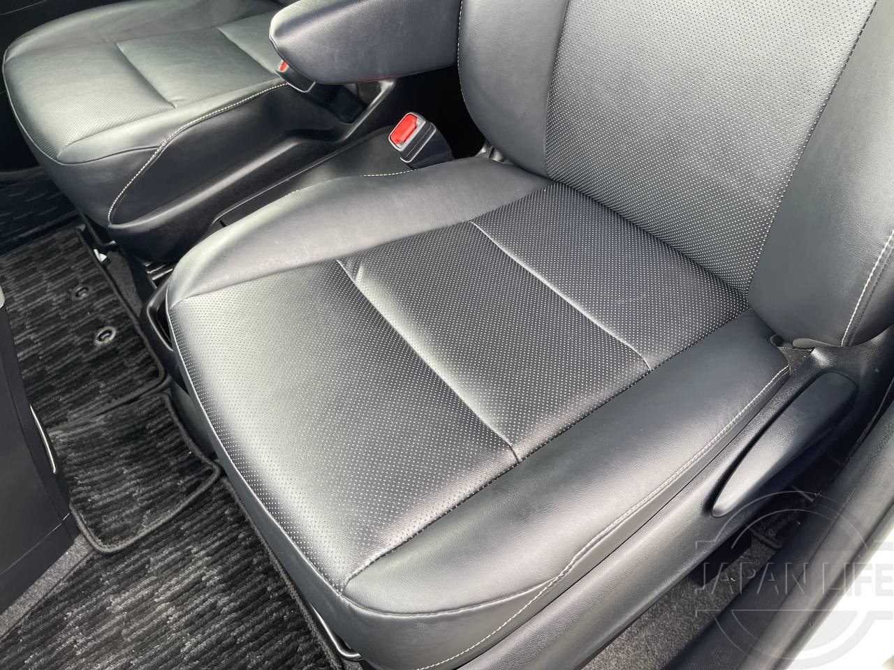 Фото Toyota Esquire - Japan Life 