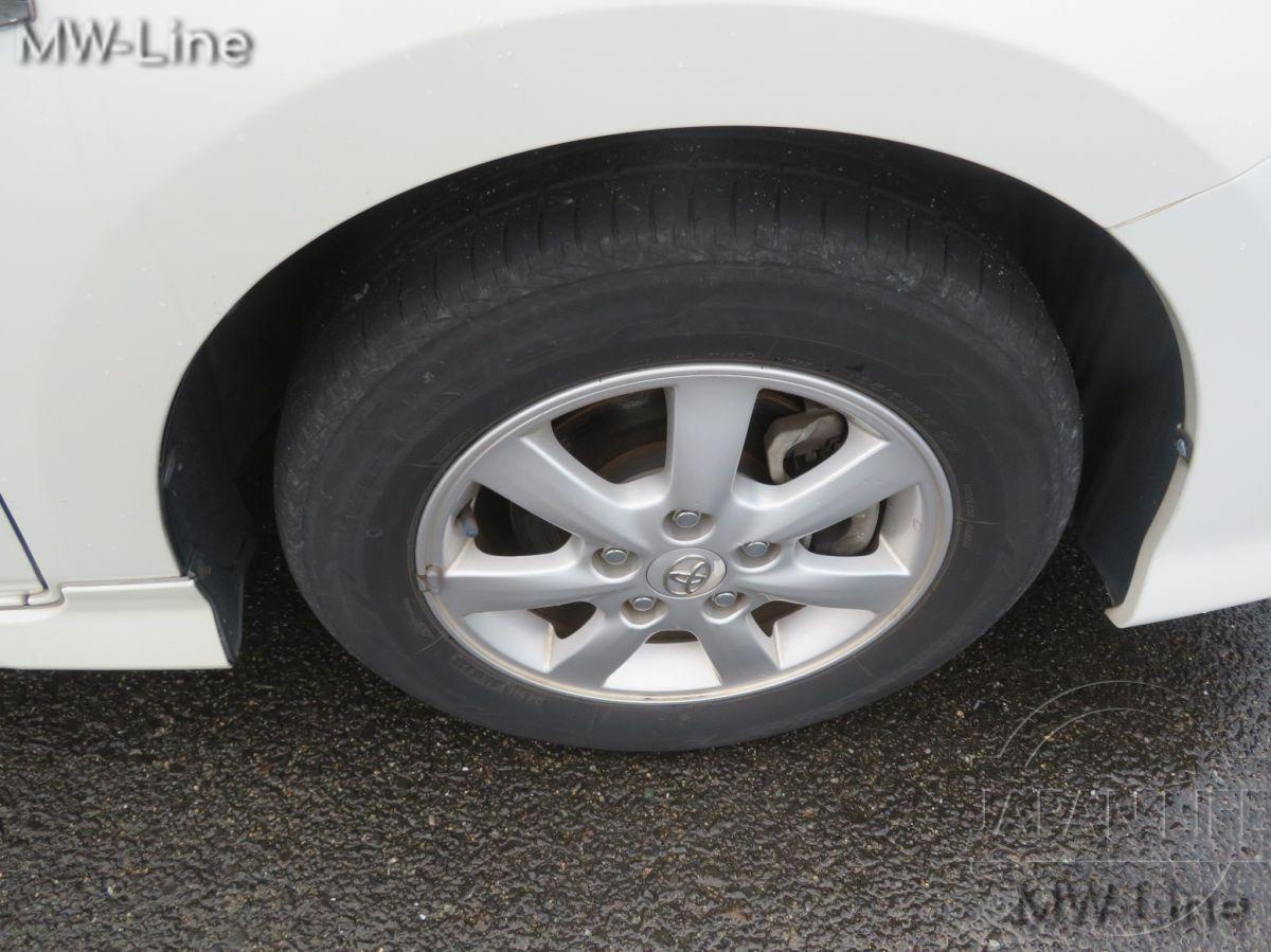 Фото Toyota Isis - Japan Life 