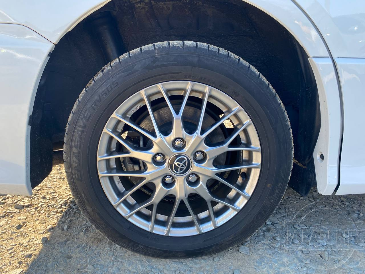 Фото Toyota Voxy - Japan Life 