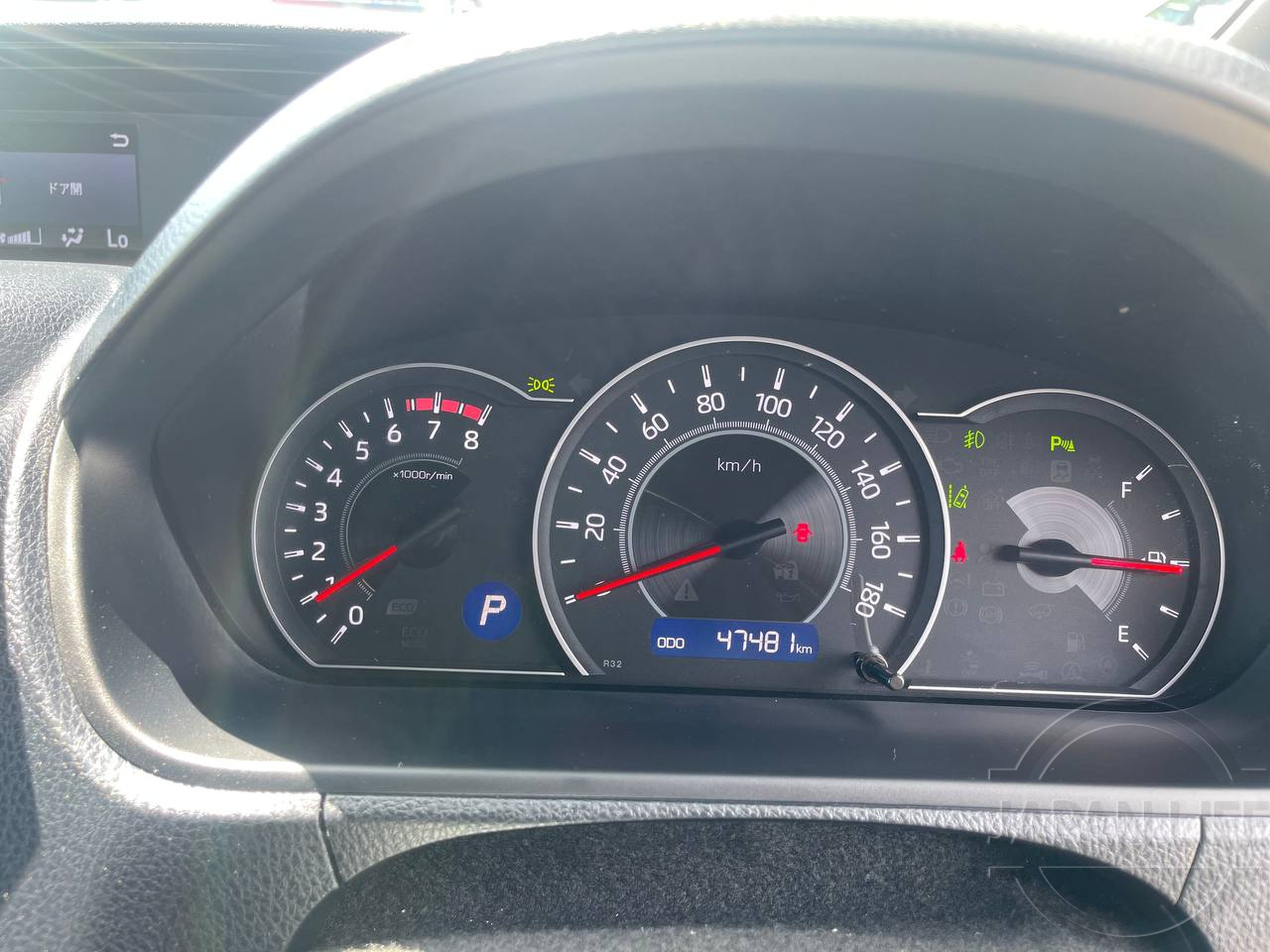 Фото Toyota Noah - Japan Life 