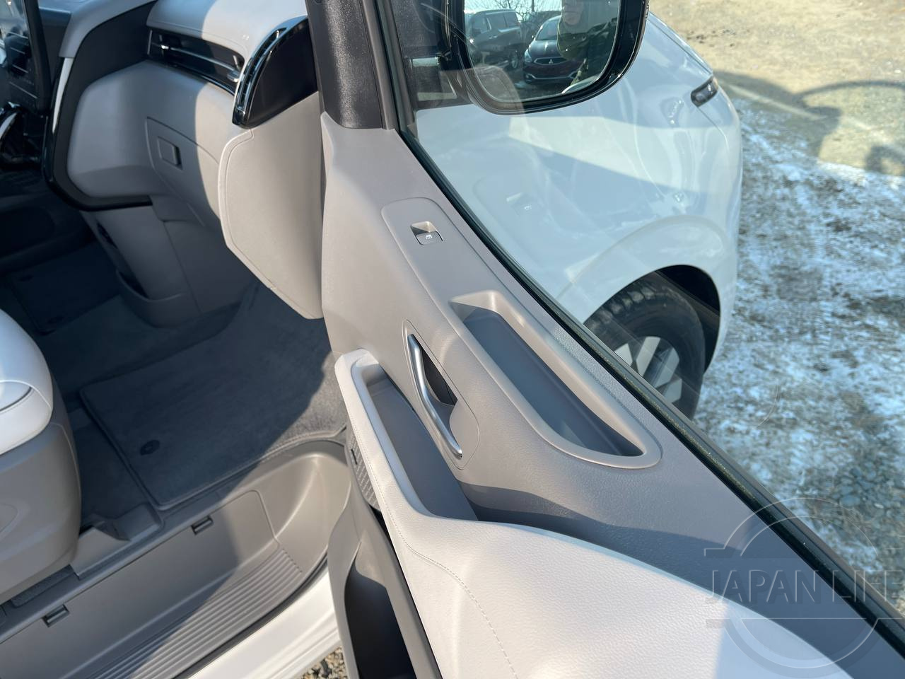 Фото Hyundai Staria - Japan Life 