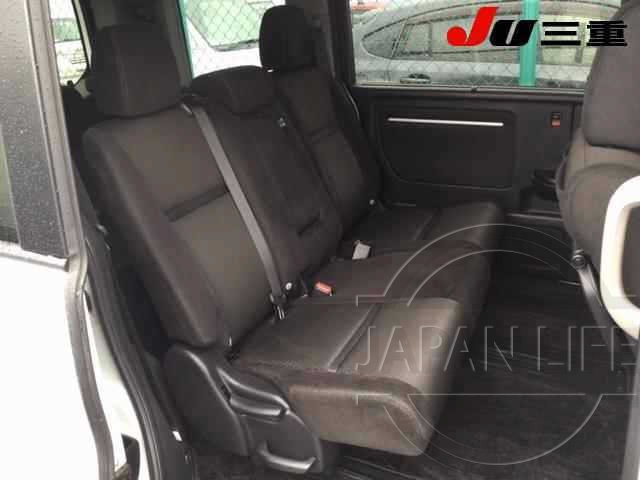 Фото Honda Stepwgn - Japan Life 