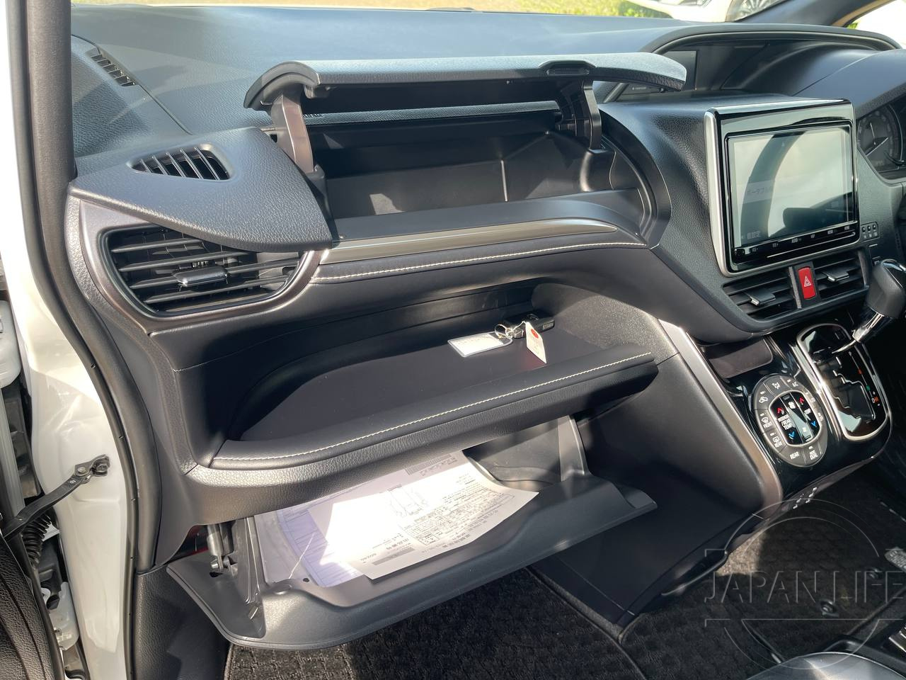 Фото Toyota Esquire - Japan Life 