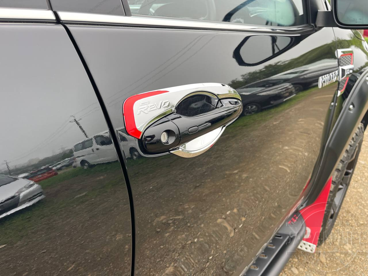 Фото Toyota Hilux - Japan Life 