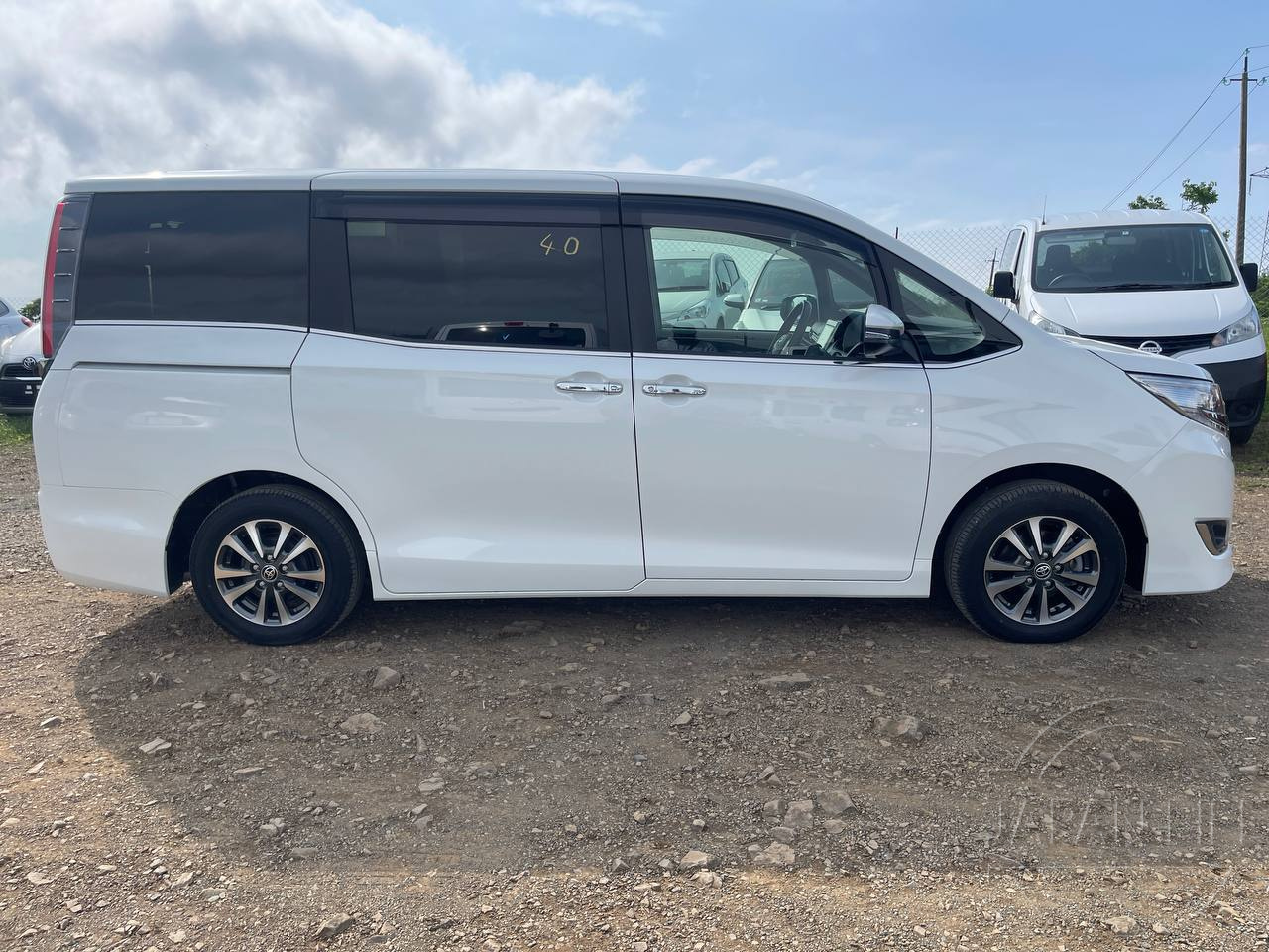 Фото Toyota Esquire - Japan Life 