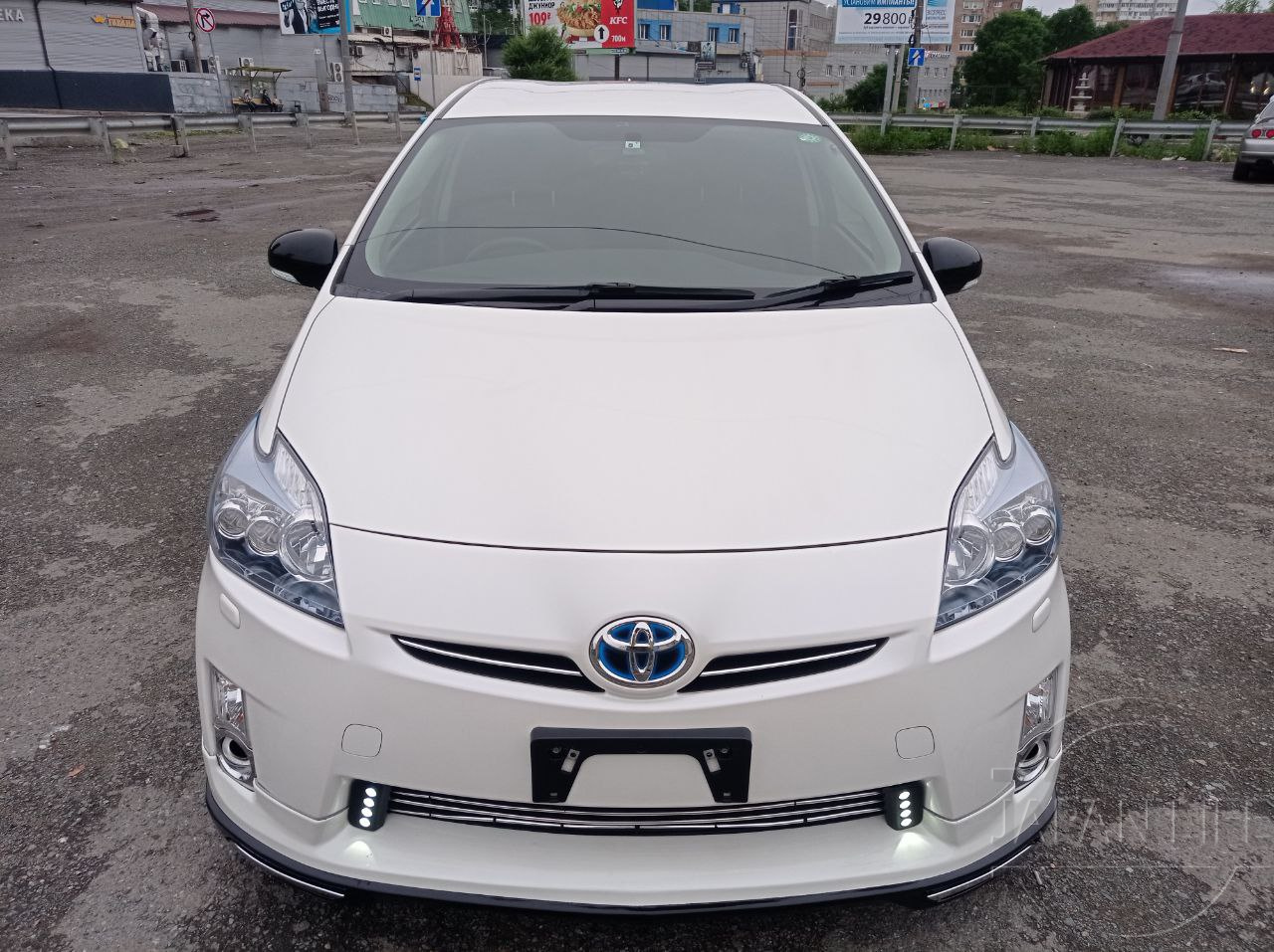 Фото Toyota Prius - Japan Life 