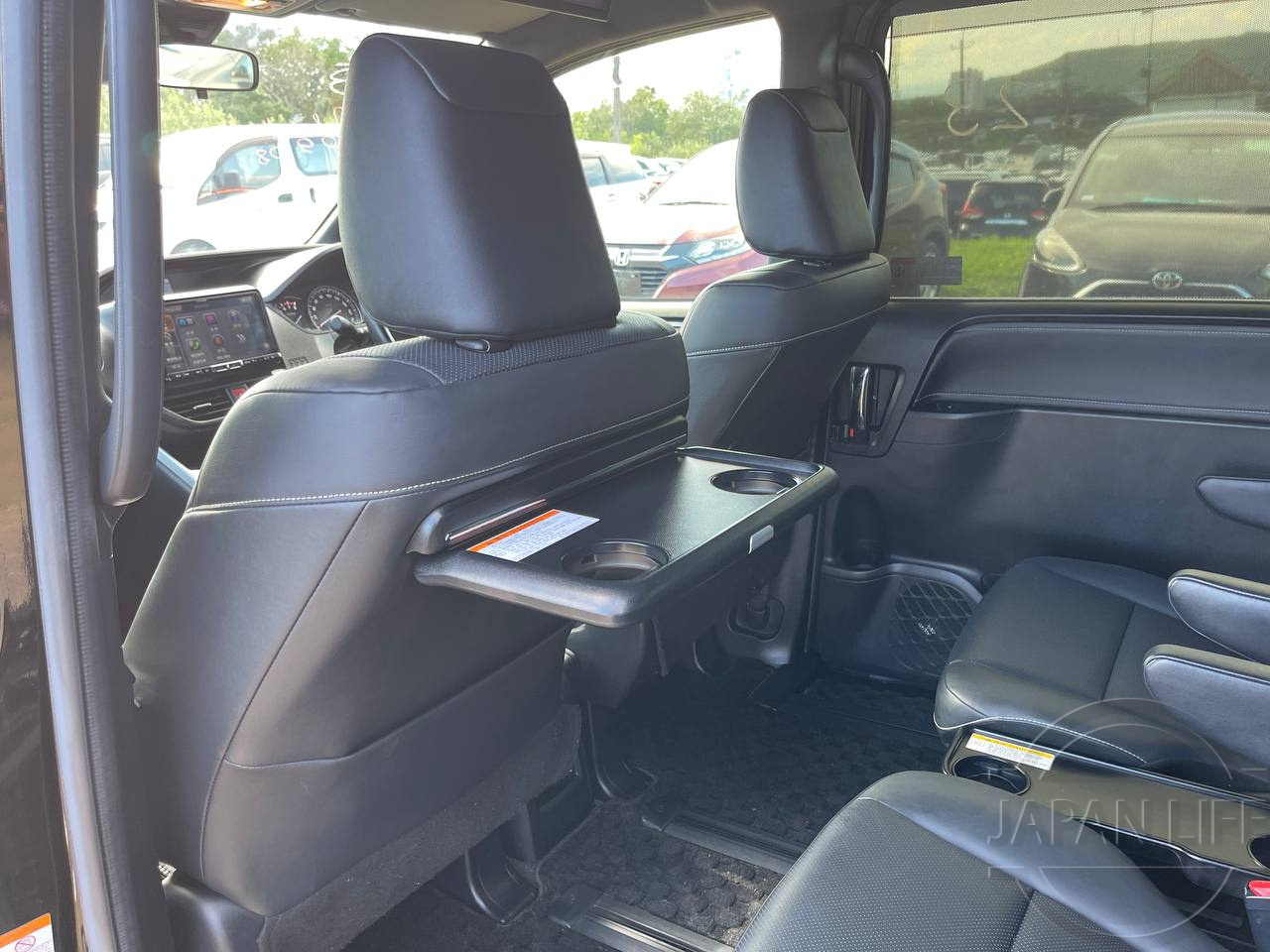 Фото Toyota Esquire - Japan Life 