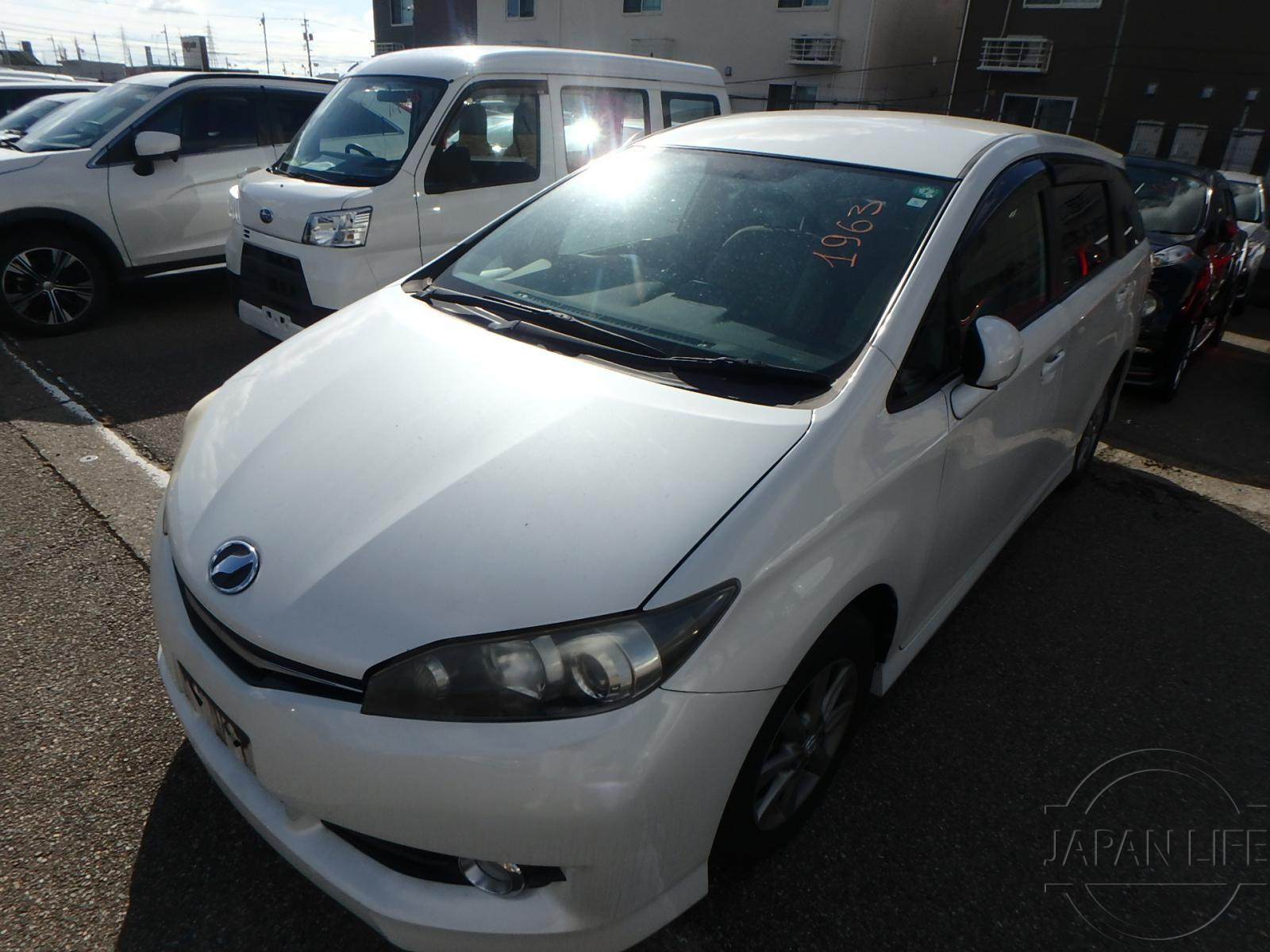 Фото Toyota Wish - Japan Life 