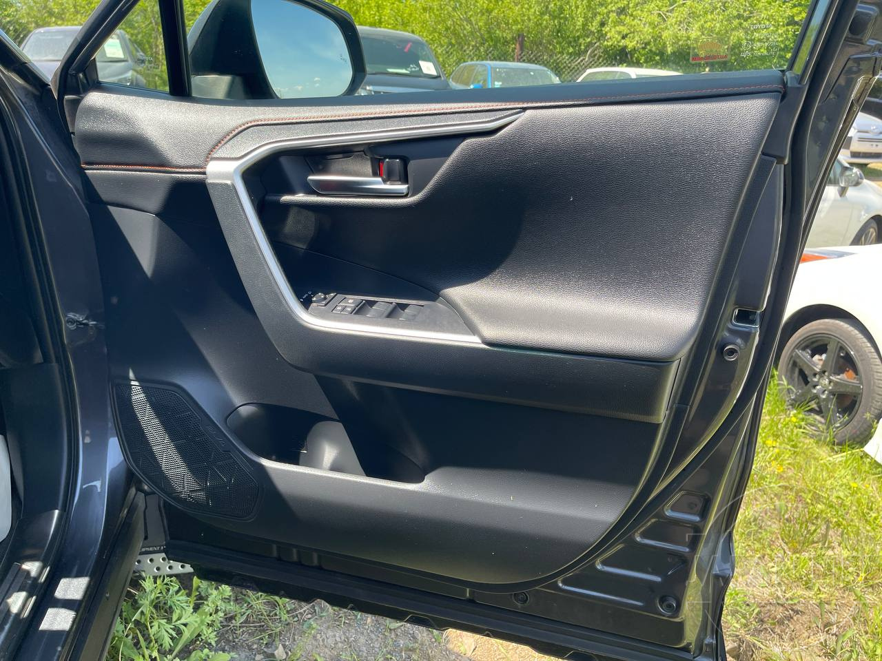 Фото Toyota RAV4 - Japan Life 