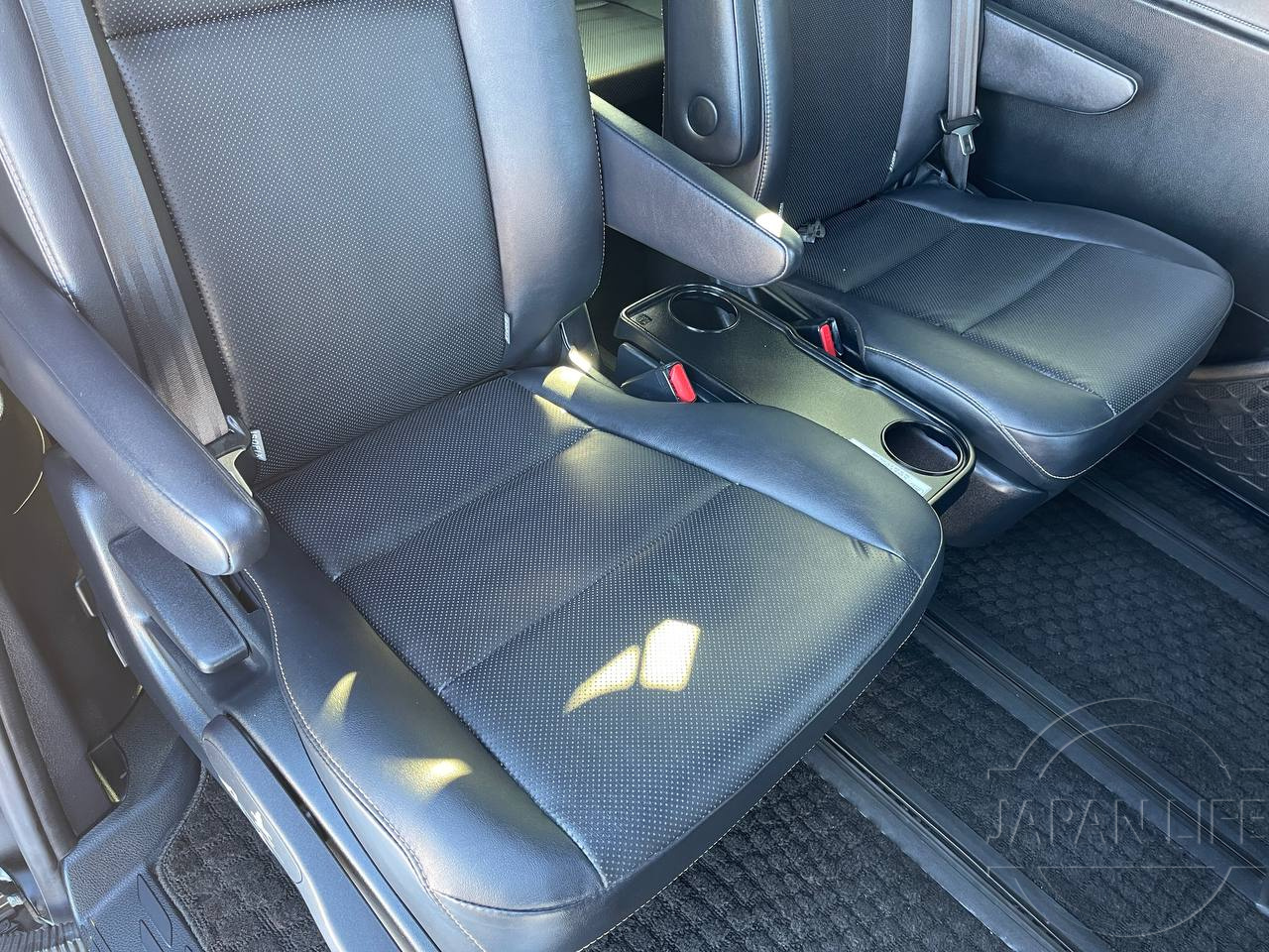 Фото Toyota Esquire - Japan Life 