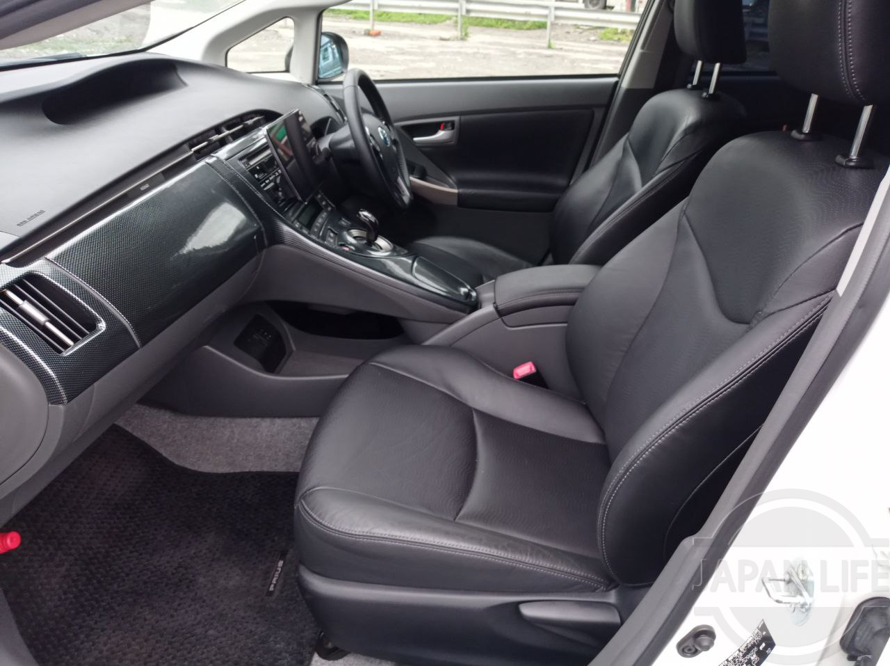 Фото Toyota Prius - Japan Life 