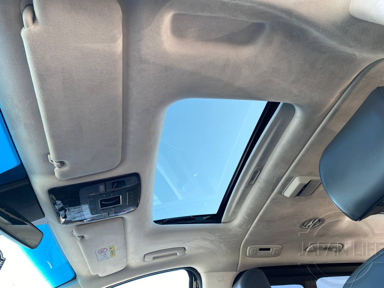 Фото Hyundai Staria - Japan Life 