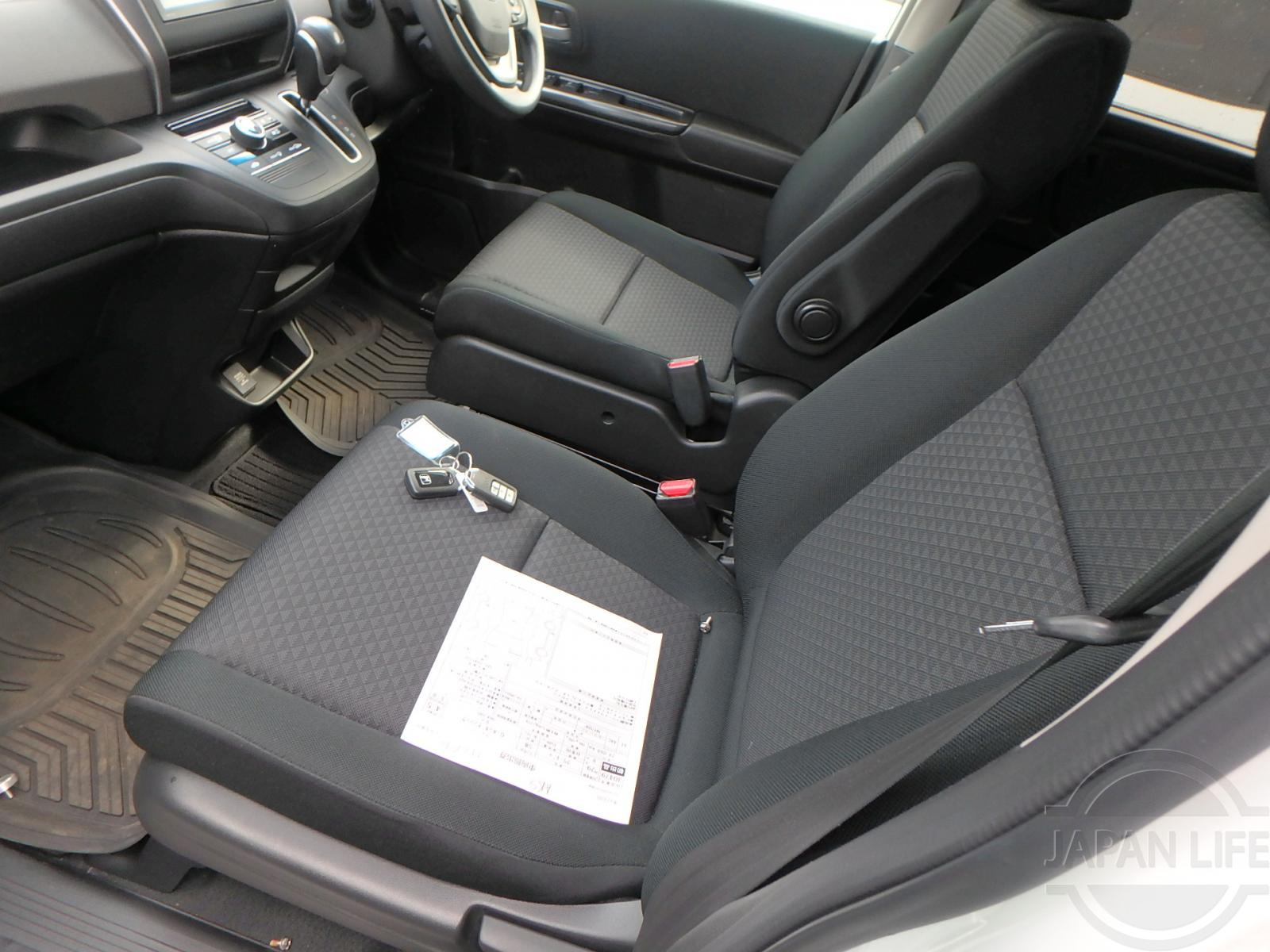 Фото Honda Freed+ - Japan Life 