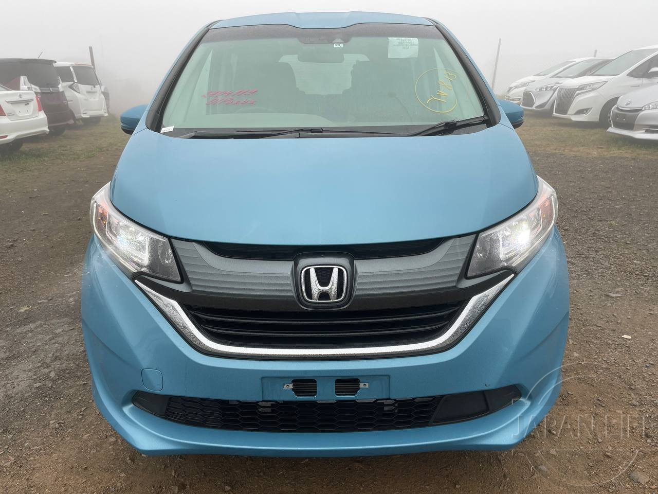 Фото Honda Freed - Japan Life 