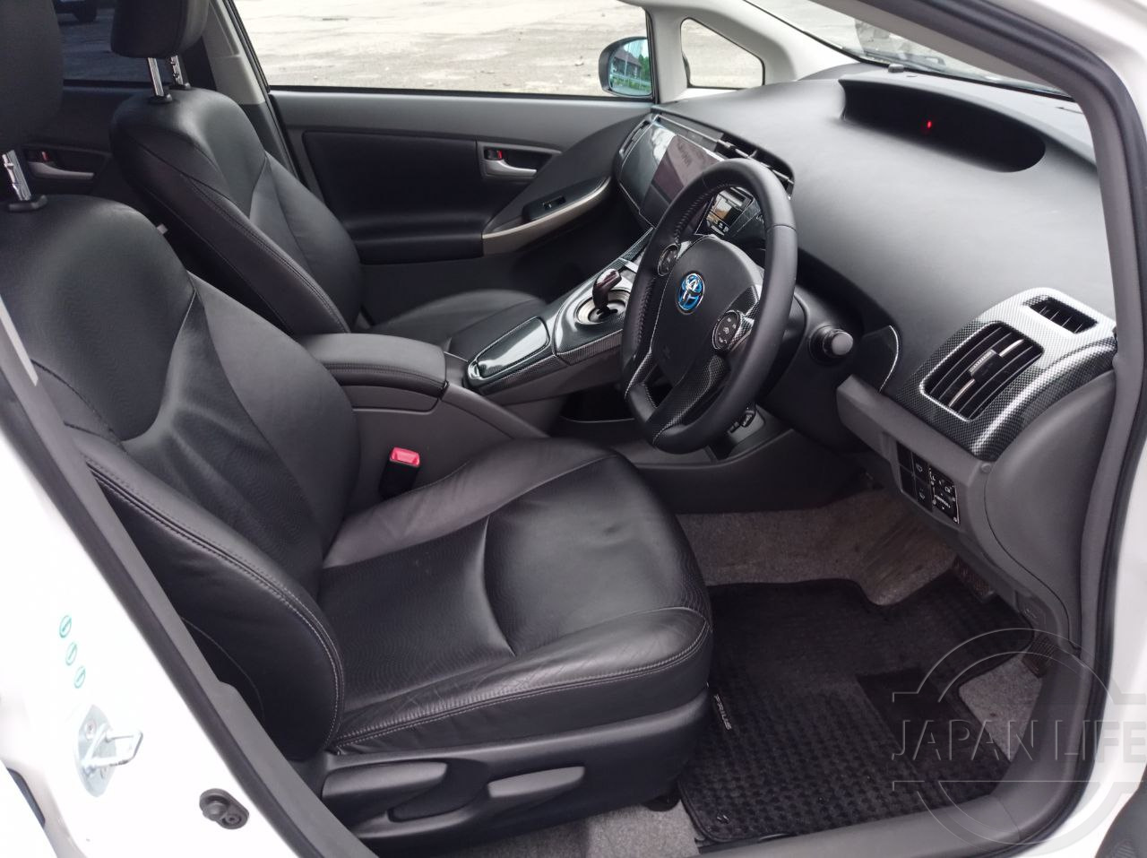 Фото Toyota Prius - Japan Life 