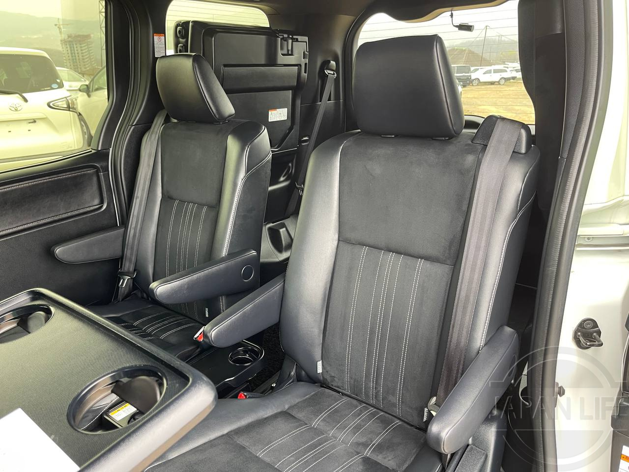 Фото Toyota Esquire - Japan Life 