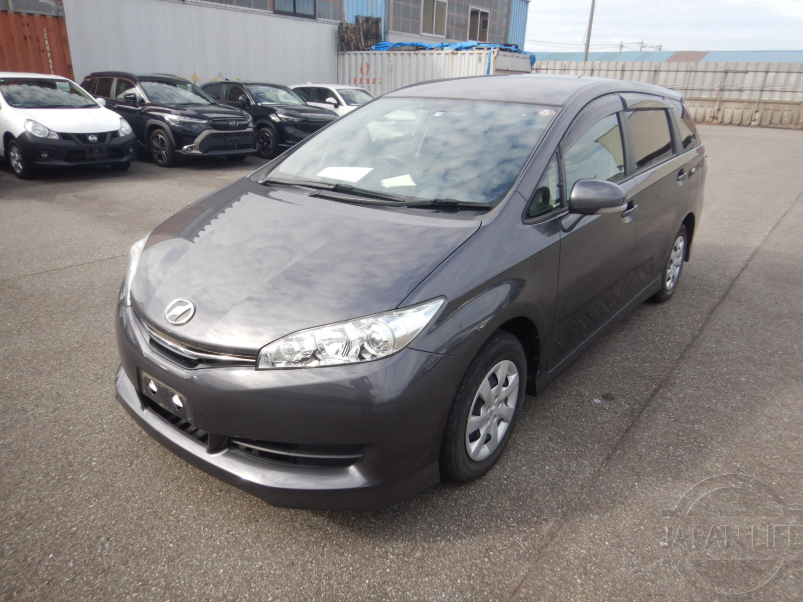 Фото Toyota Wish - Japan Life 