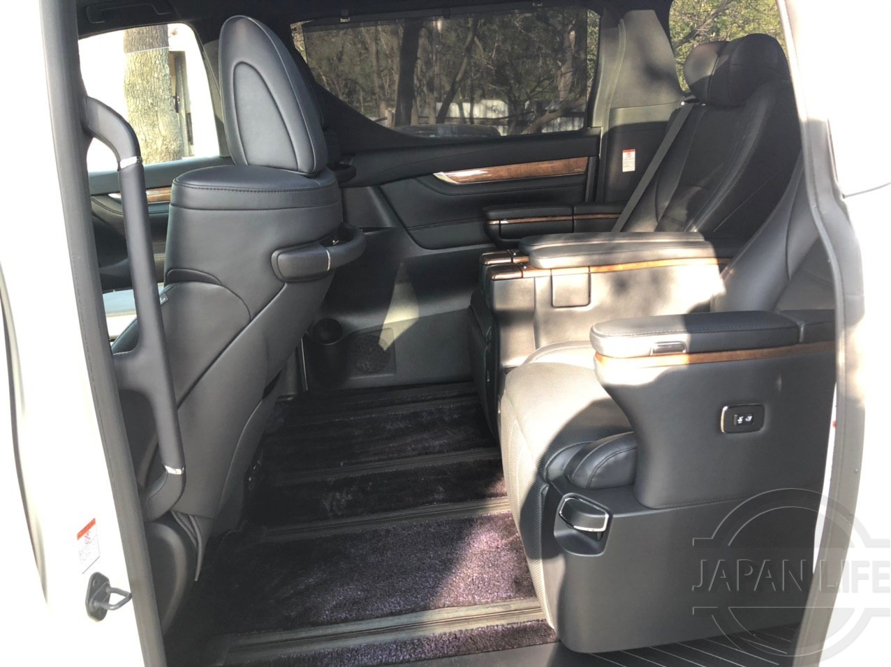 Фото Toyota Alphard Executive Lounge - Japan Life 