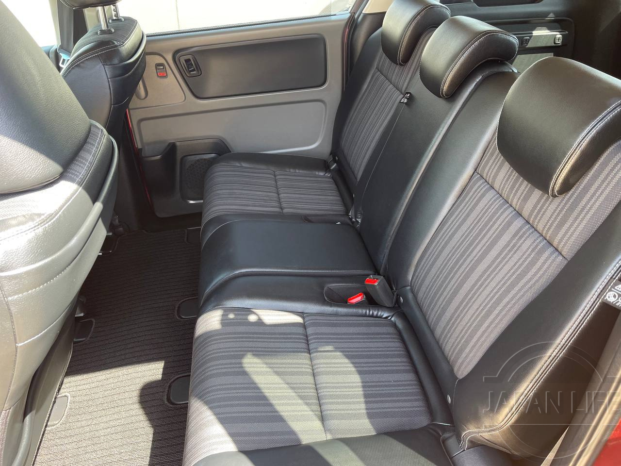 Фото Honda Freed+ - Japan Life 