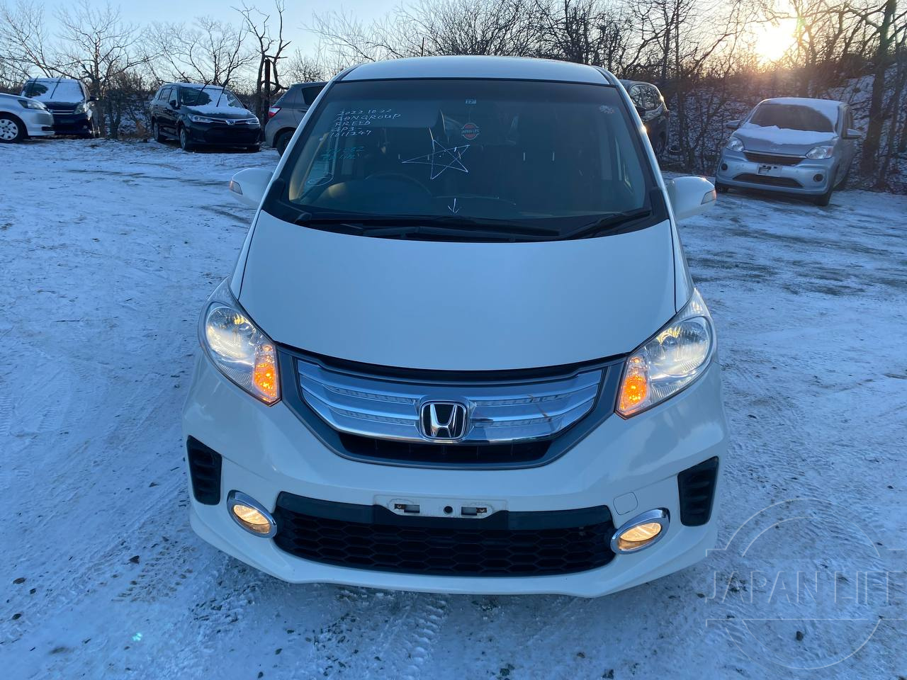 Фото Honda Freed - Japan Life 