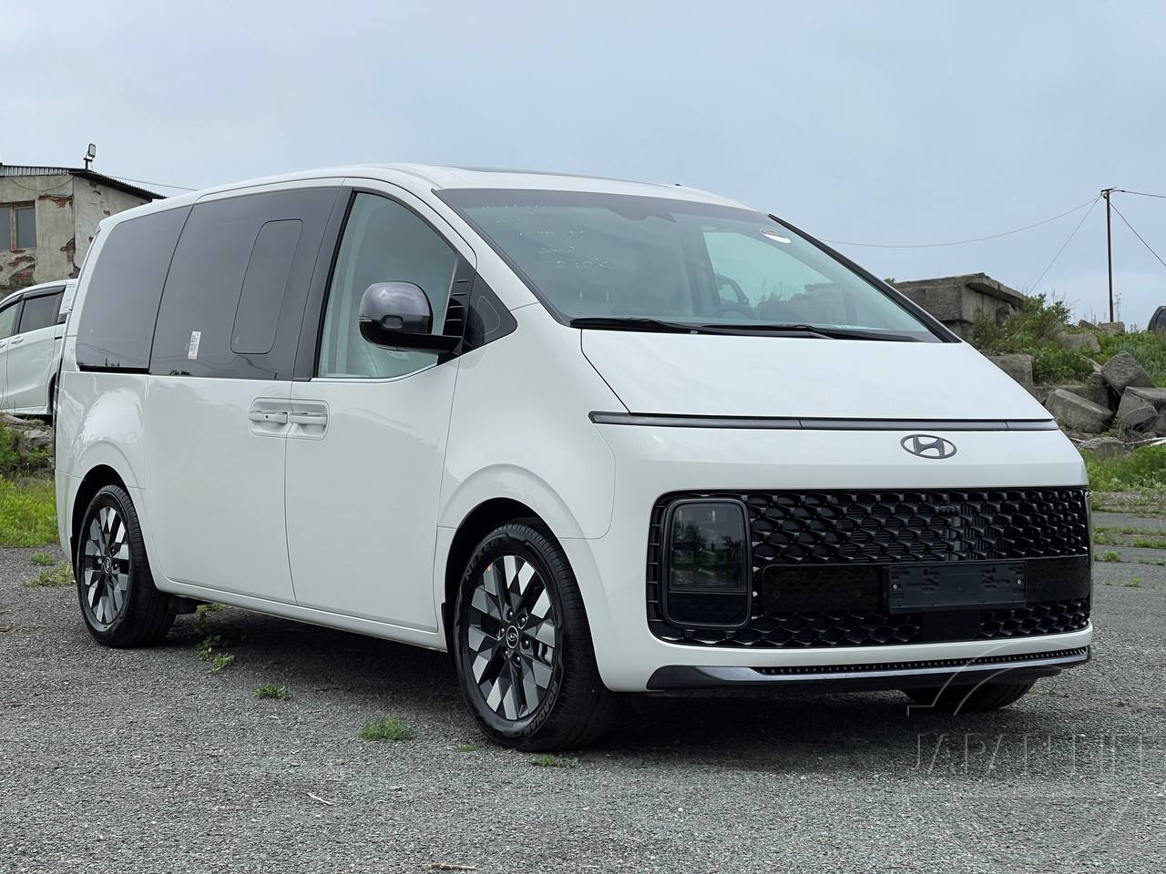 Фото Hyundai Staria - Japan Life 