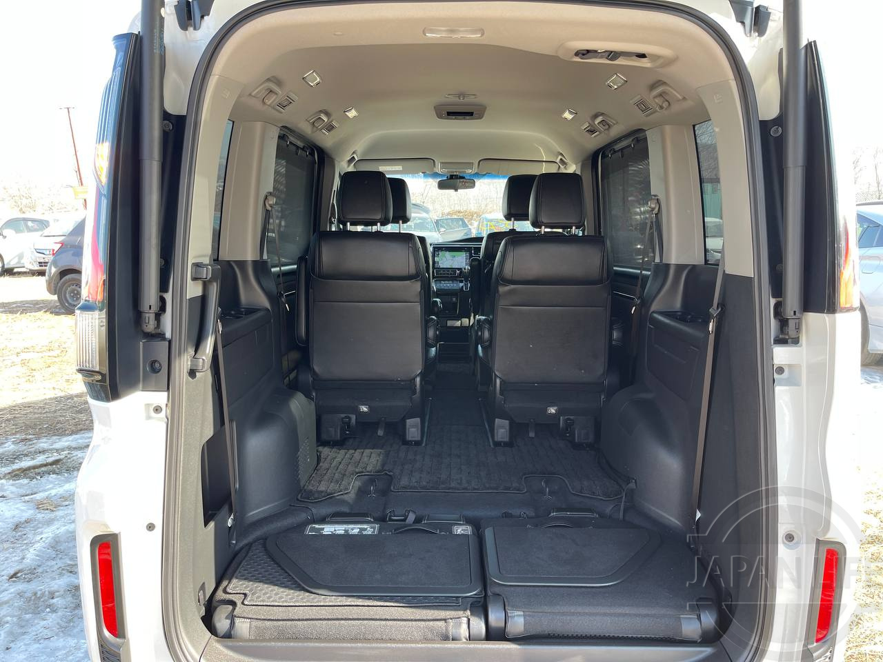 Фото Honda Stepwgn - Japan Life 