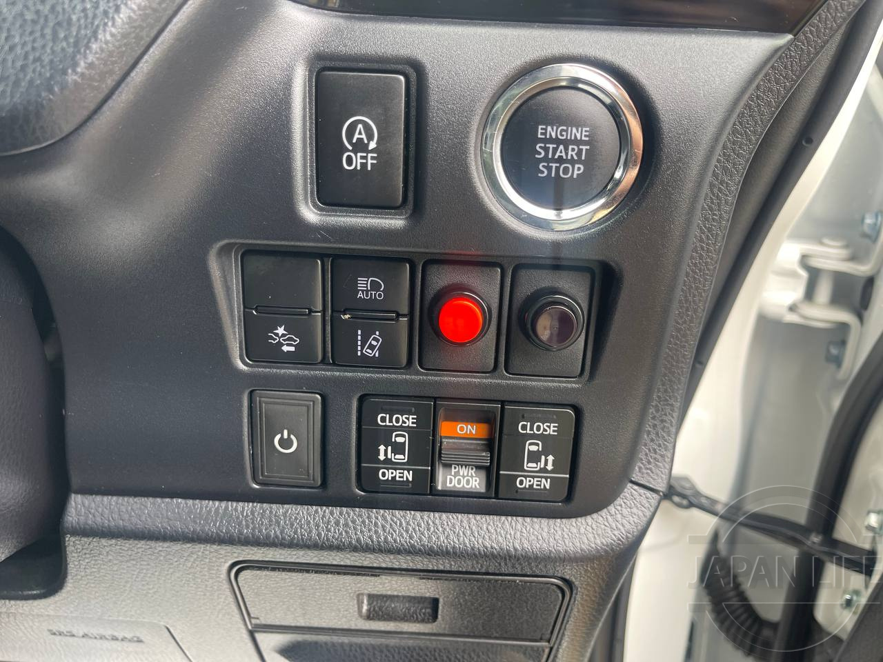 Фото Toyota Esquire - Japan Life 