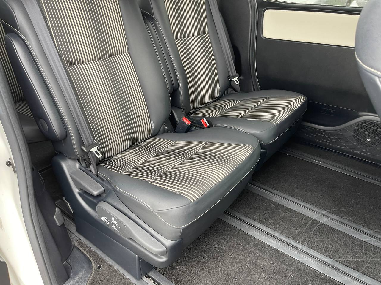 Фото Toyota Noah - Japan Life 