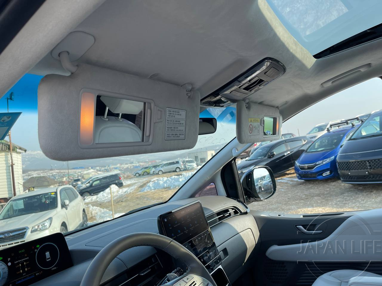 Фото Hyundai Staria - Japan Life 