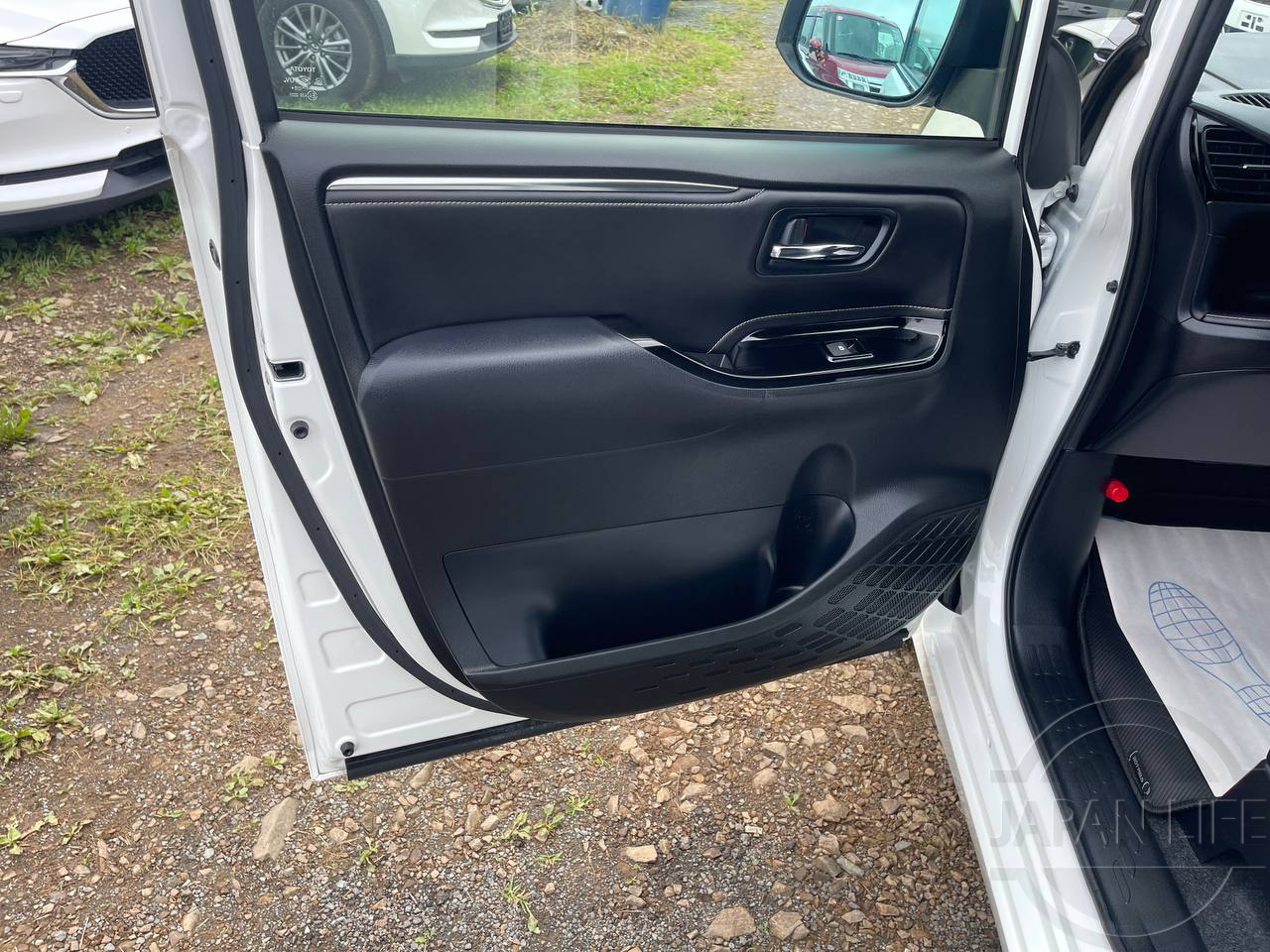 Фото Toyota Esquire - Japan Life 