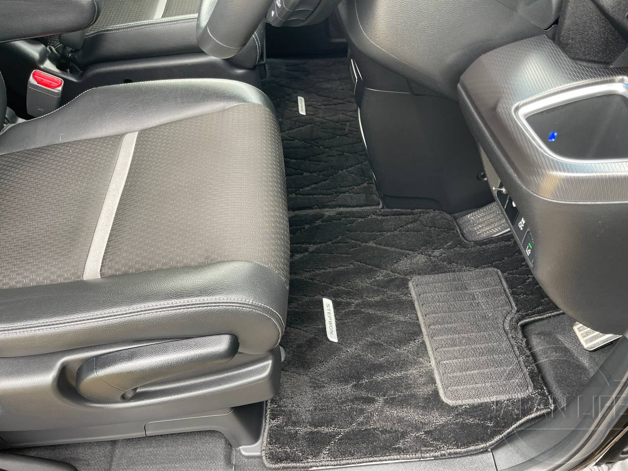 Фото Honda Stepwgn - Japan Life 