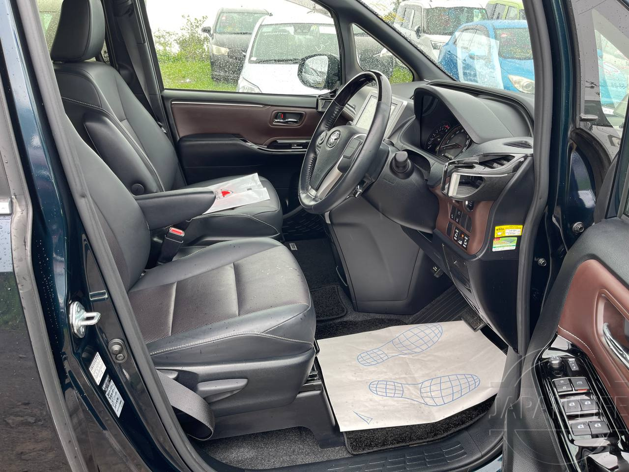 Фото Toyota Esquire - Japan Life 