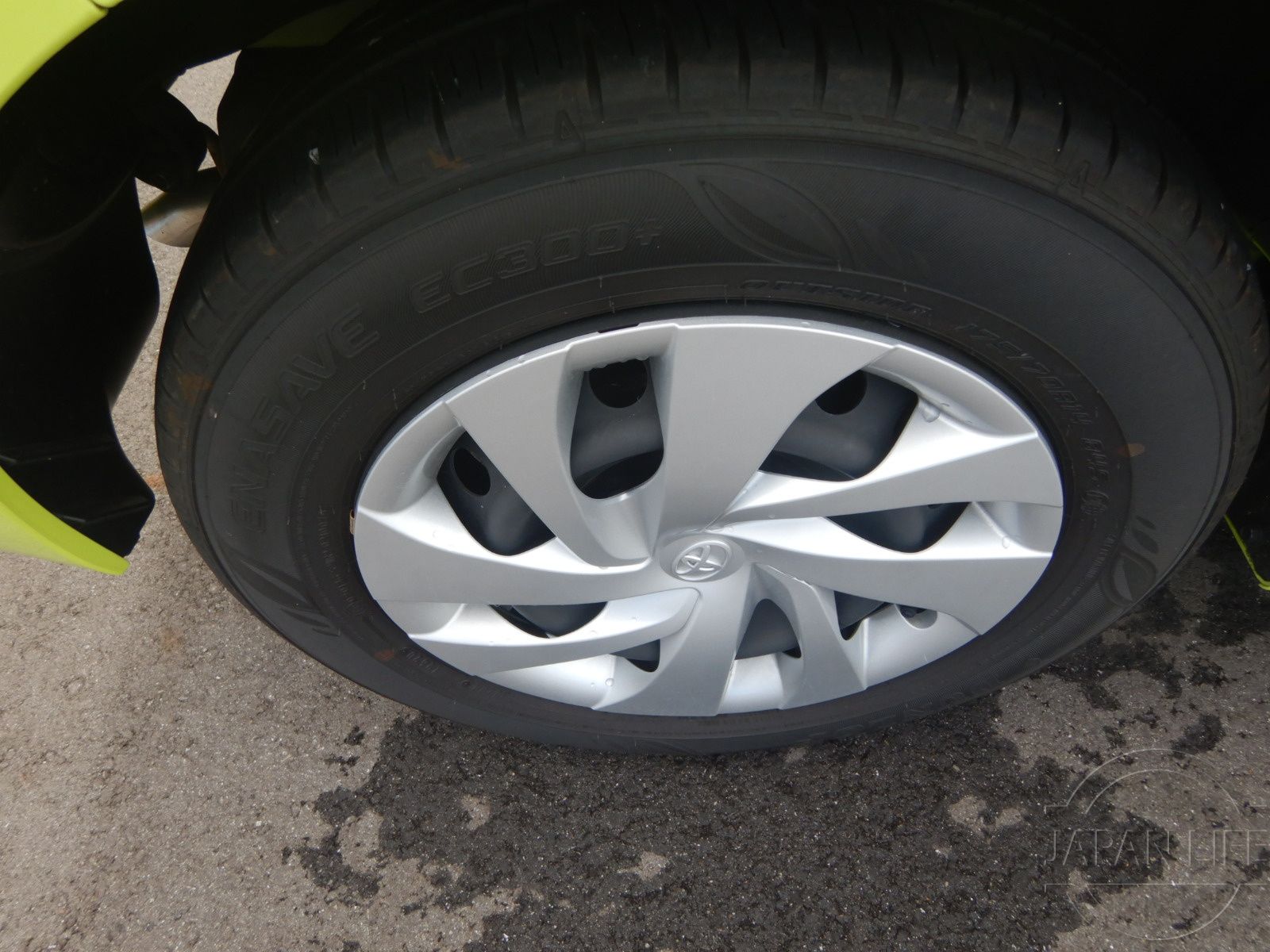 Фото Toyota Yaris - Japan Life 