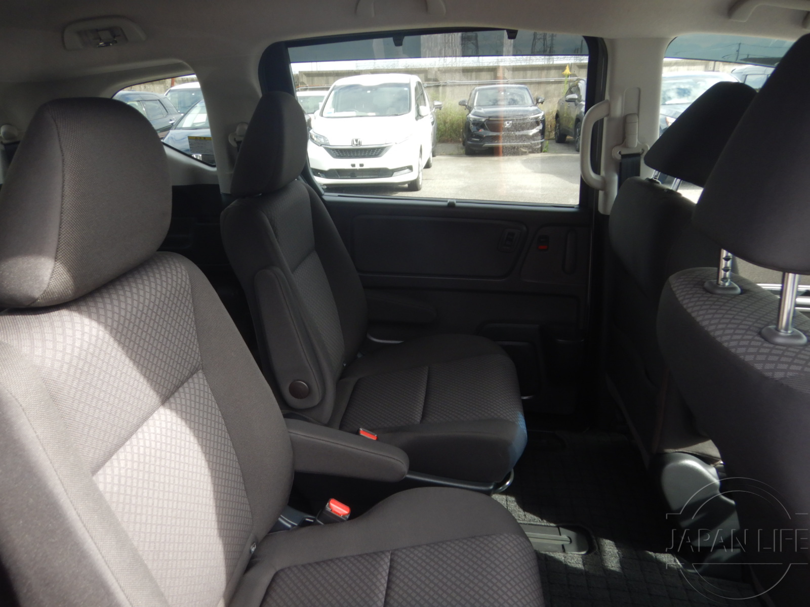 Фото Honda Freed - Japan Life 