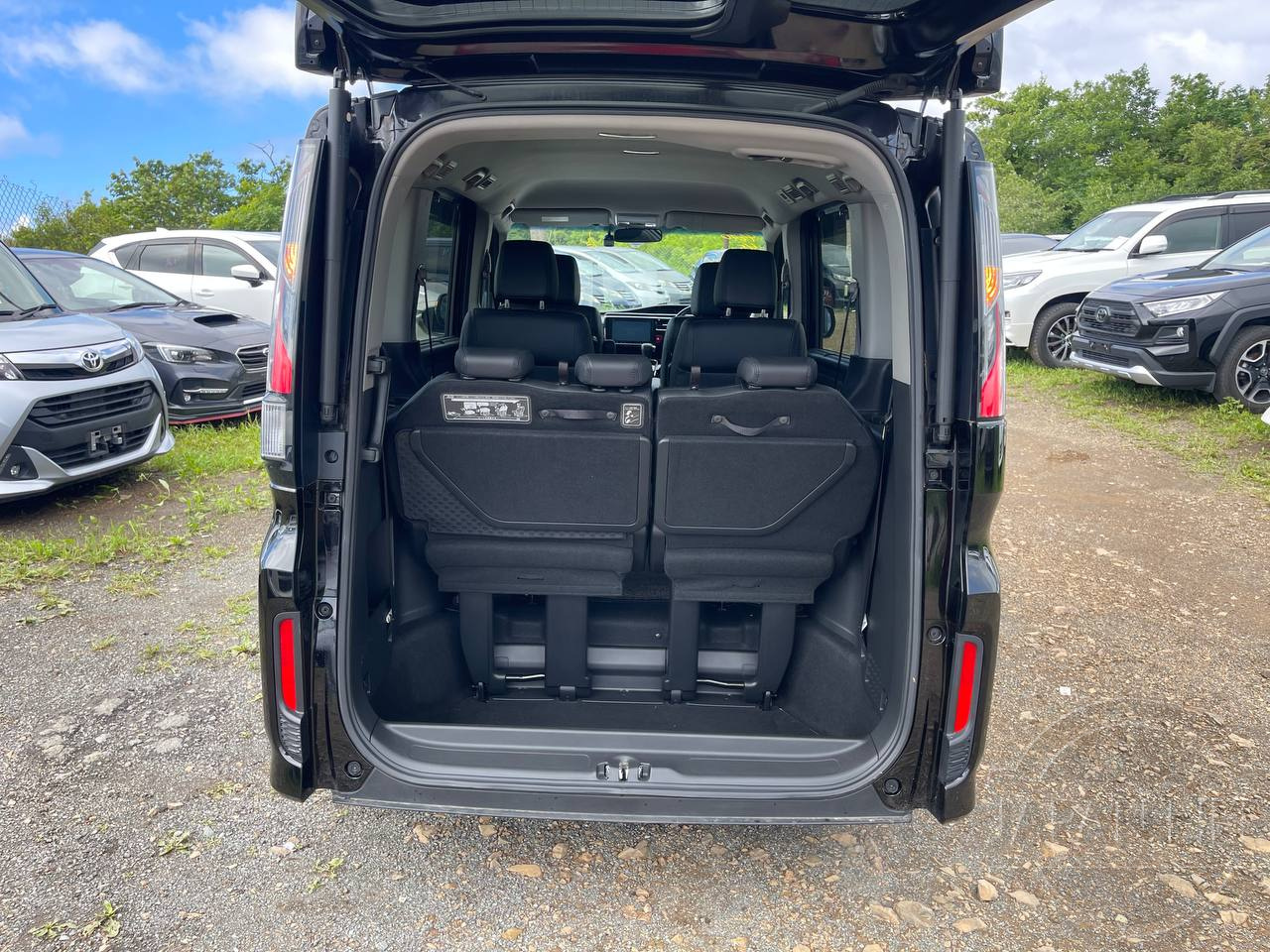 Фото Honda Stepwgn - Japan Life 