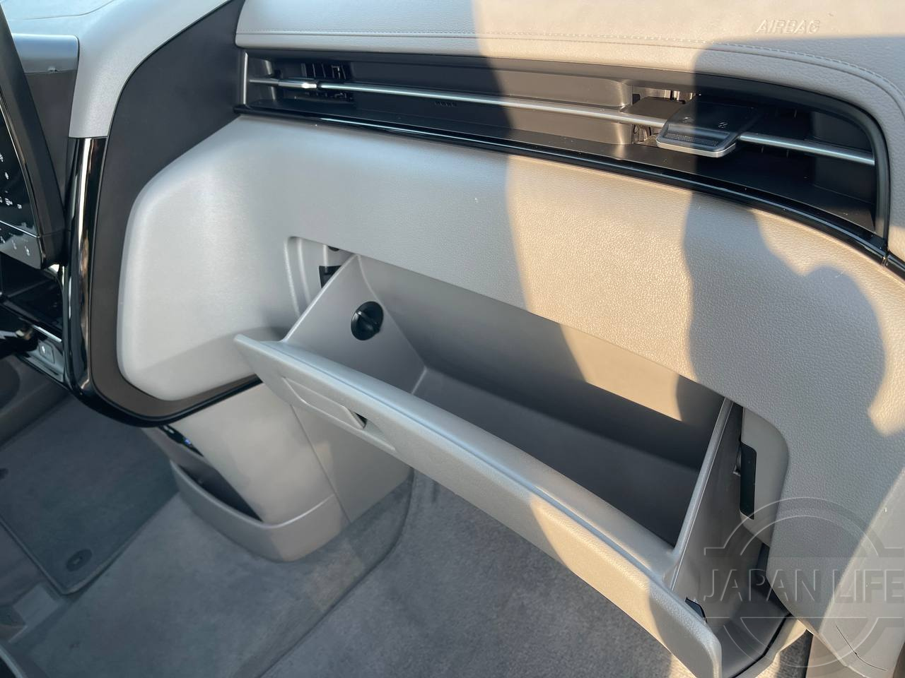 Фото Hyundai Staria - Japan Life 