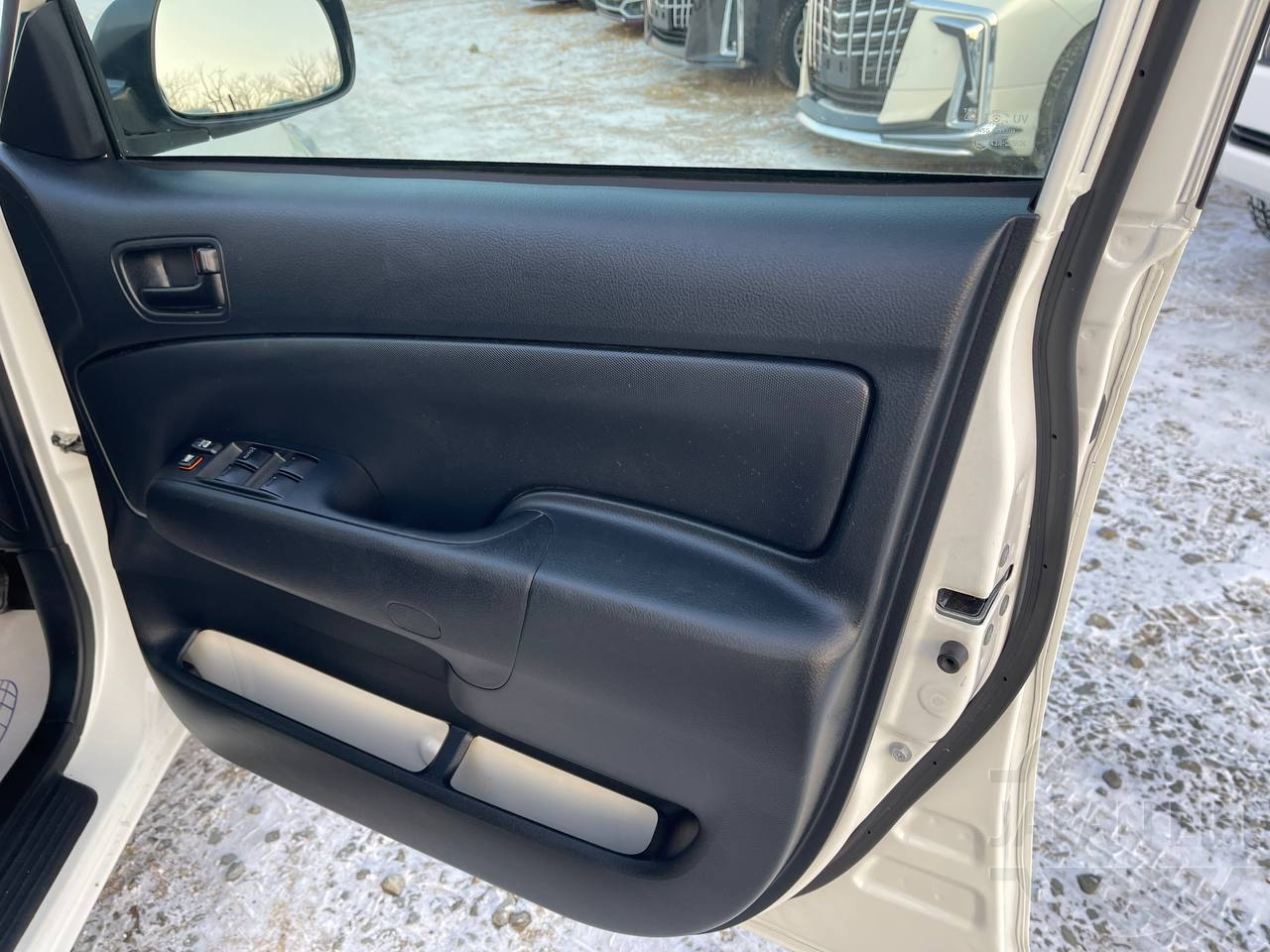 Фото Toyota Succeed - Japan Life 