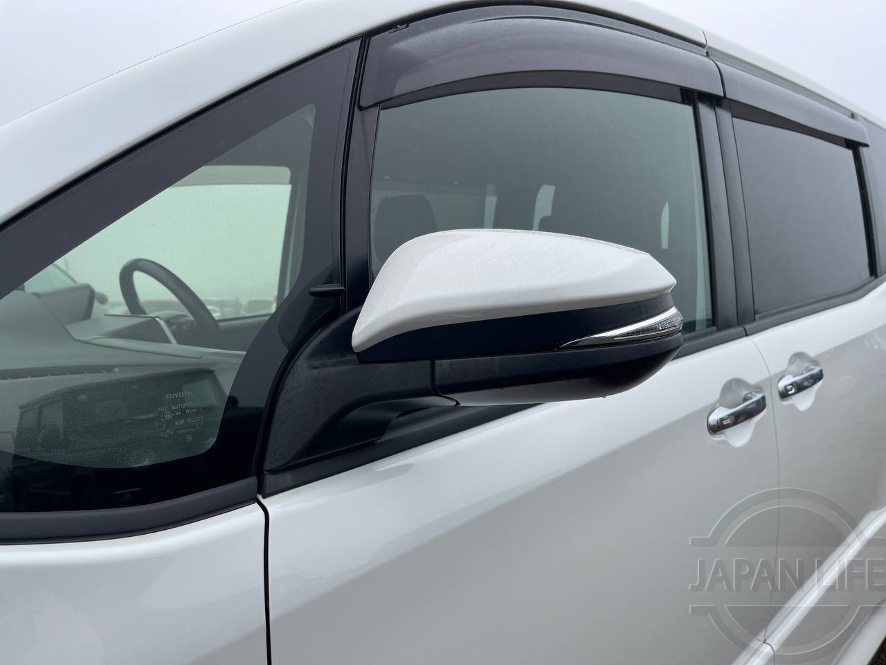 Фото Toyota Noah - Japan Life 