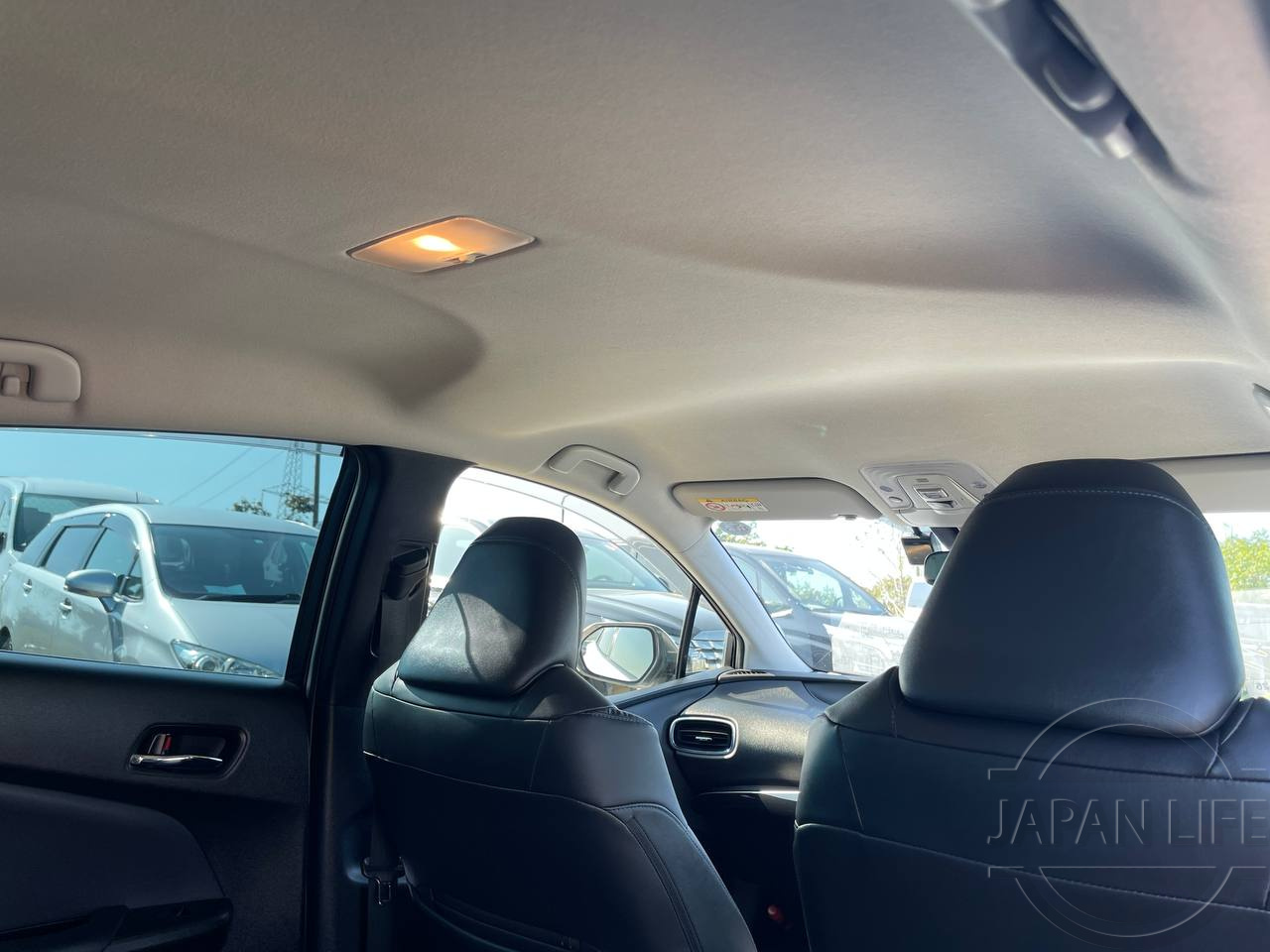 Фото Toyota Prius - Japan Life 