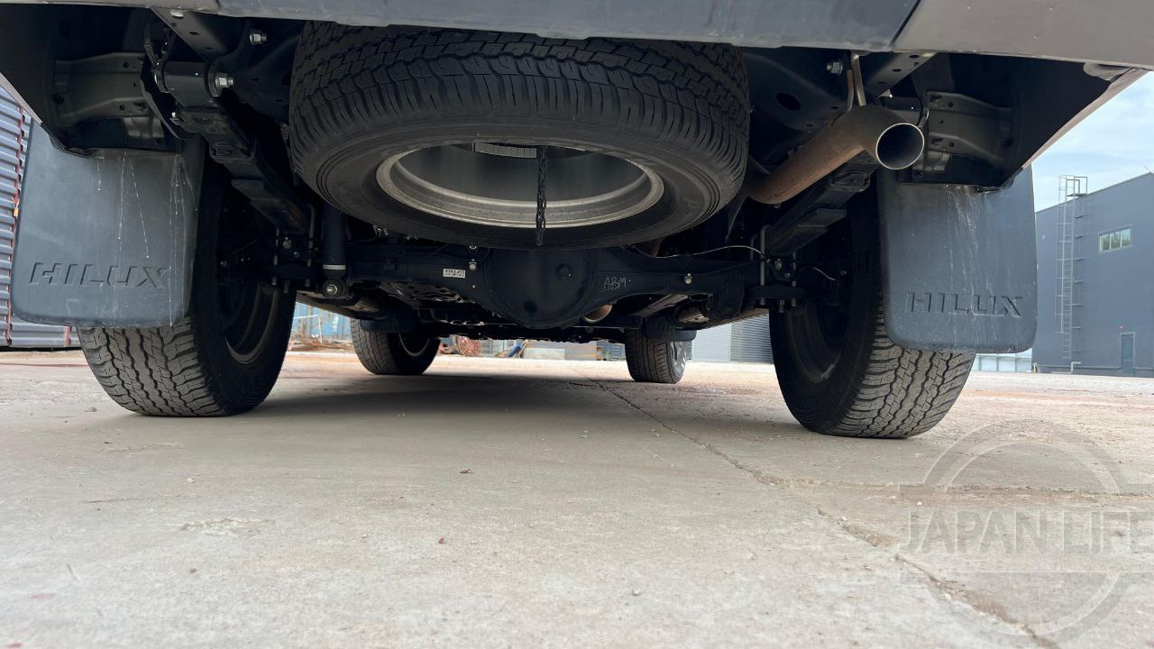 Фото Toyota Hilux - Japan Life 