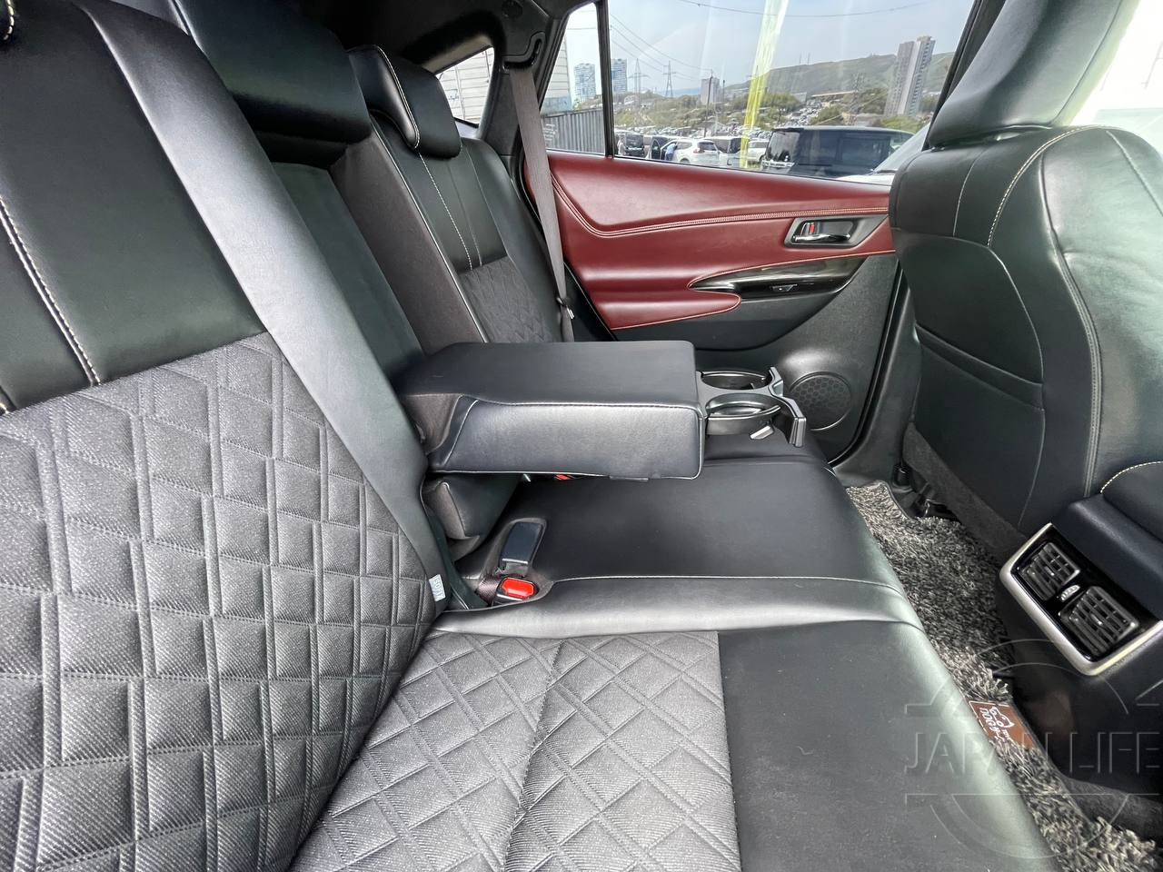 Фото Toyota Harrier - Japan Life 