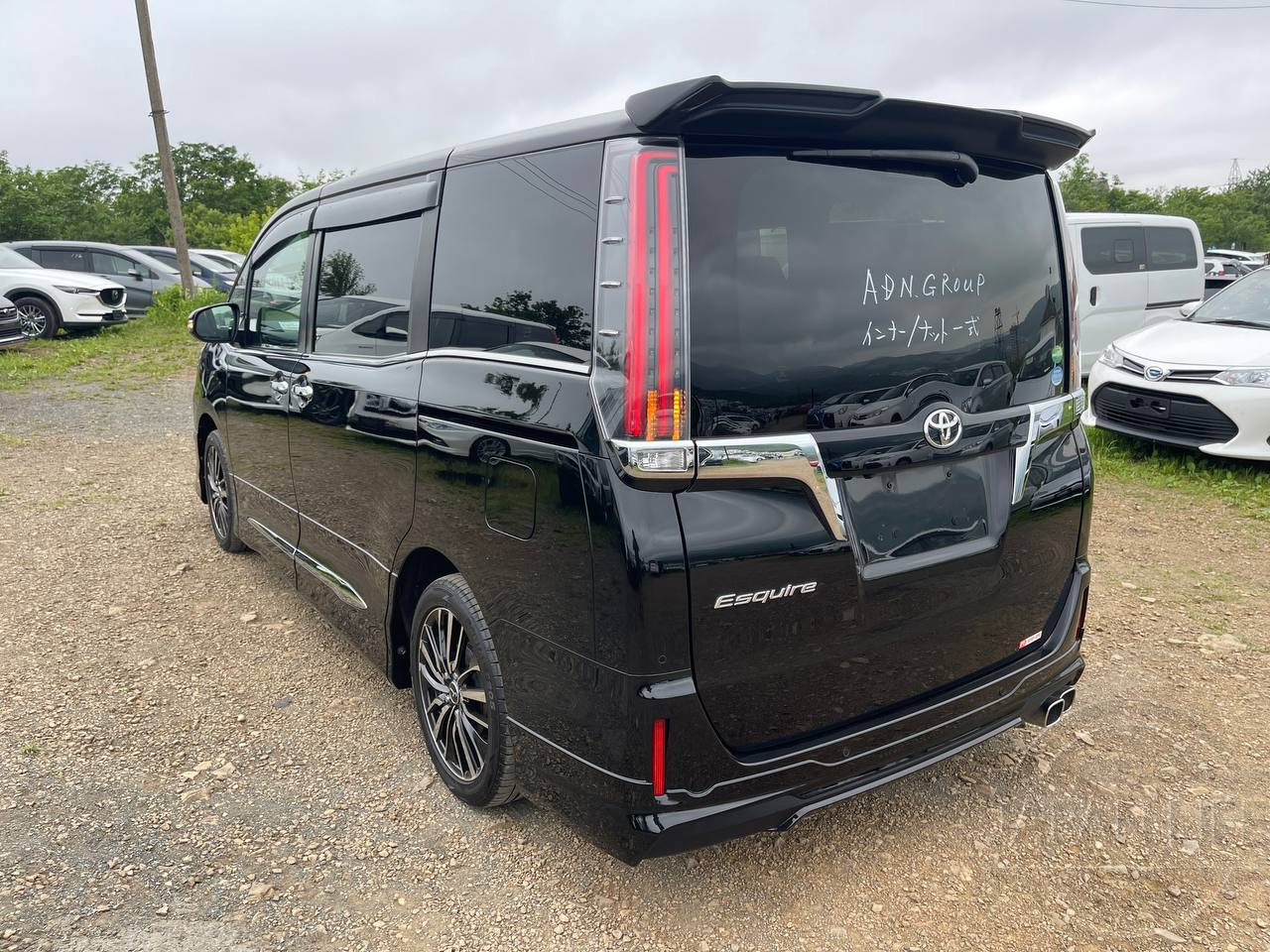 Фото Toyota Esquire - Japan Life 