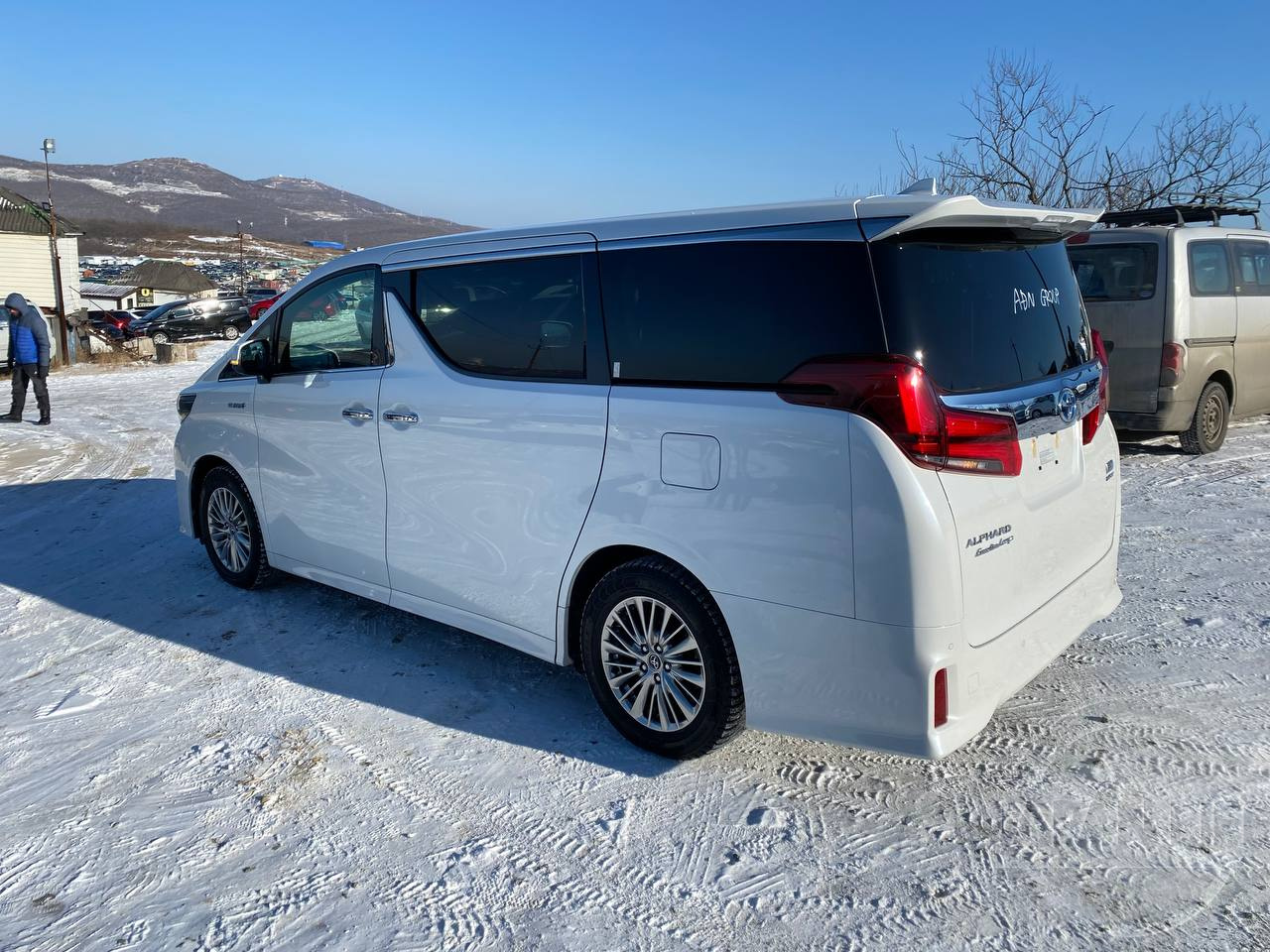 Фото Toyota Alphard - Japan Life 