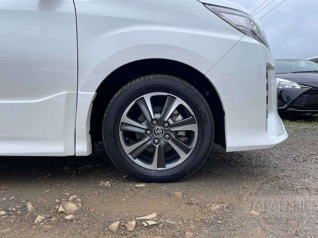 Фото Toyota Noah - Japan Life 