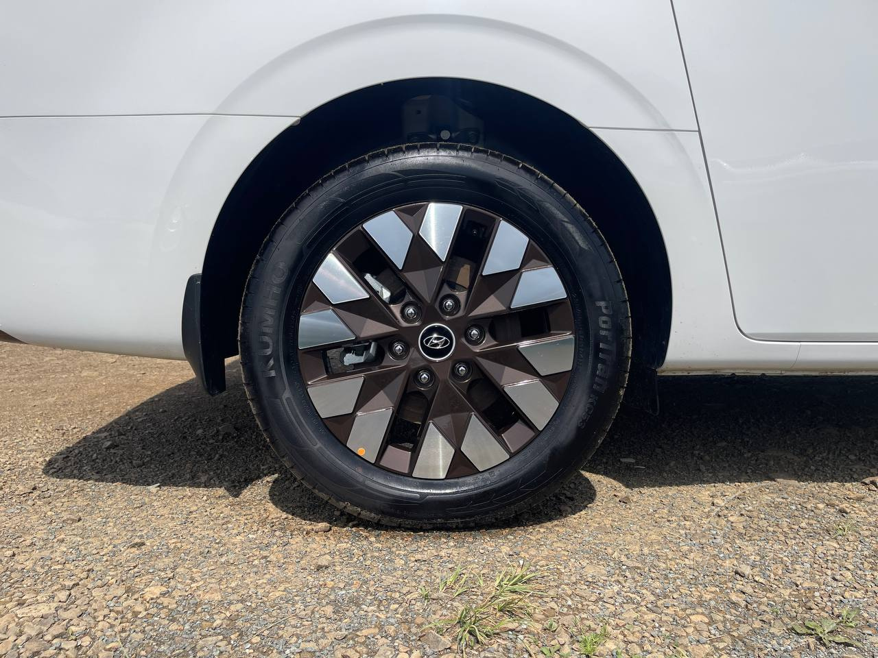 Фото Hyundai Staria - Japan Life 