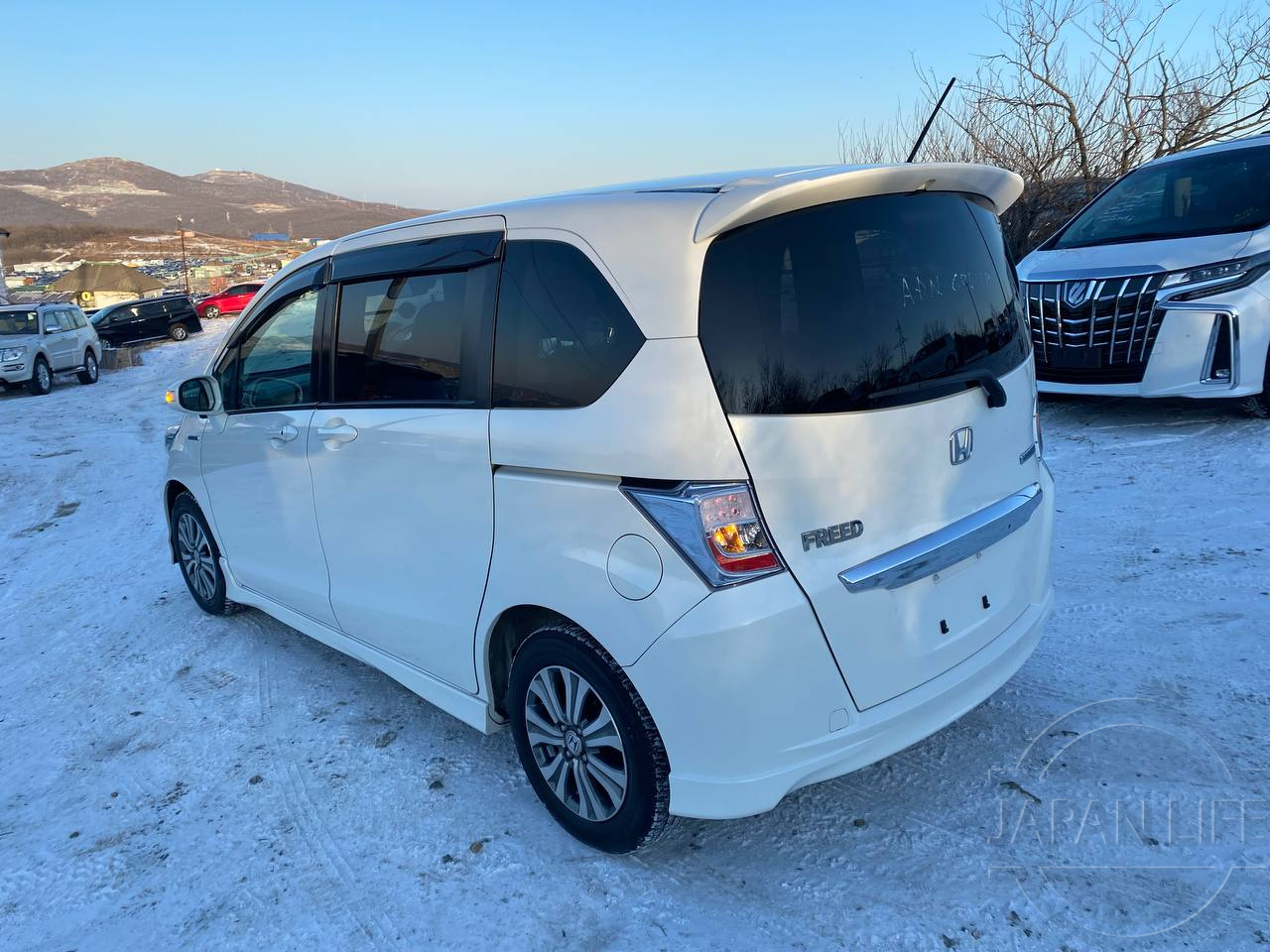 Фото Honda Freed - Japan Life 
