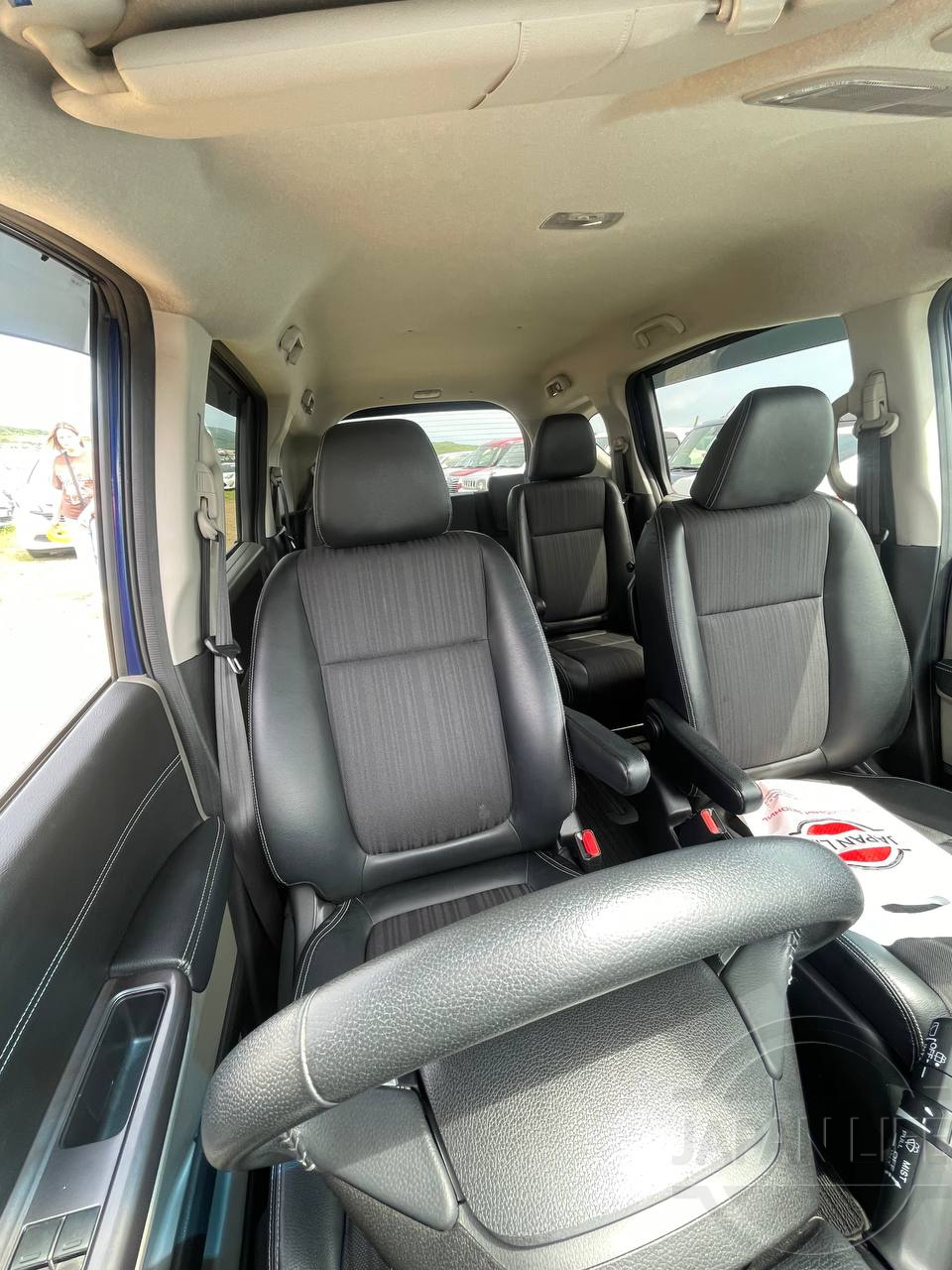 Фото Honda Freed - Japan Life 